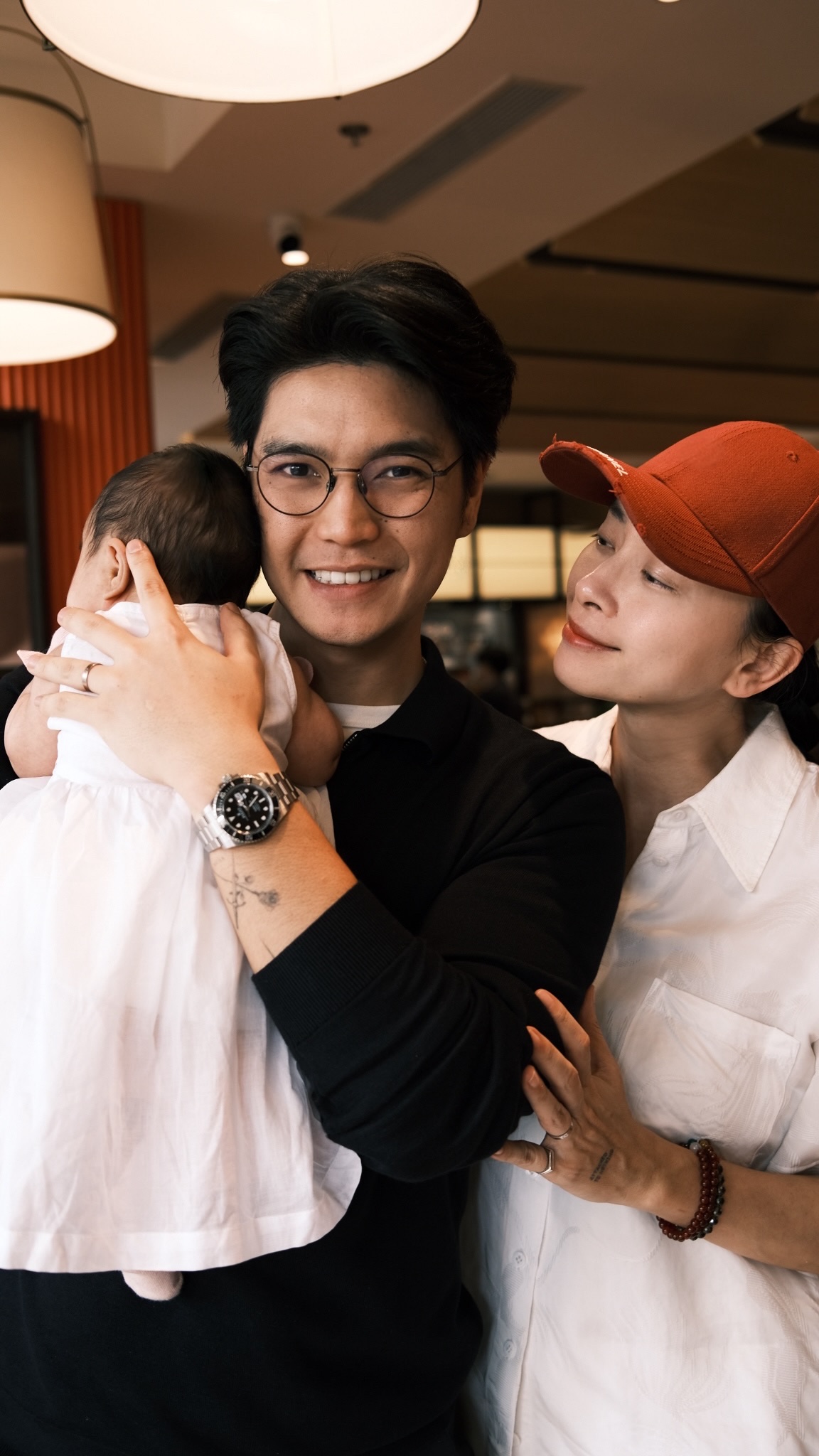 Ngô Thanh Vân "cười ngất" trước màn chúc sinh nhật của chồng - Ảnh 2.