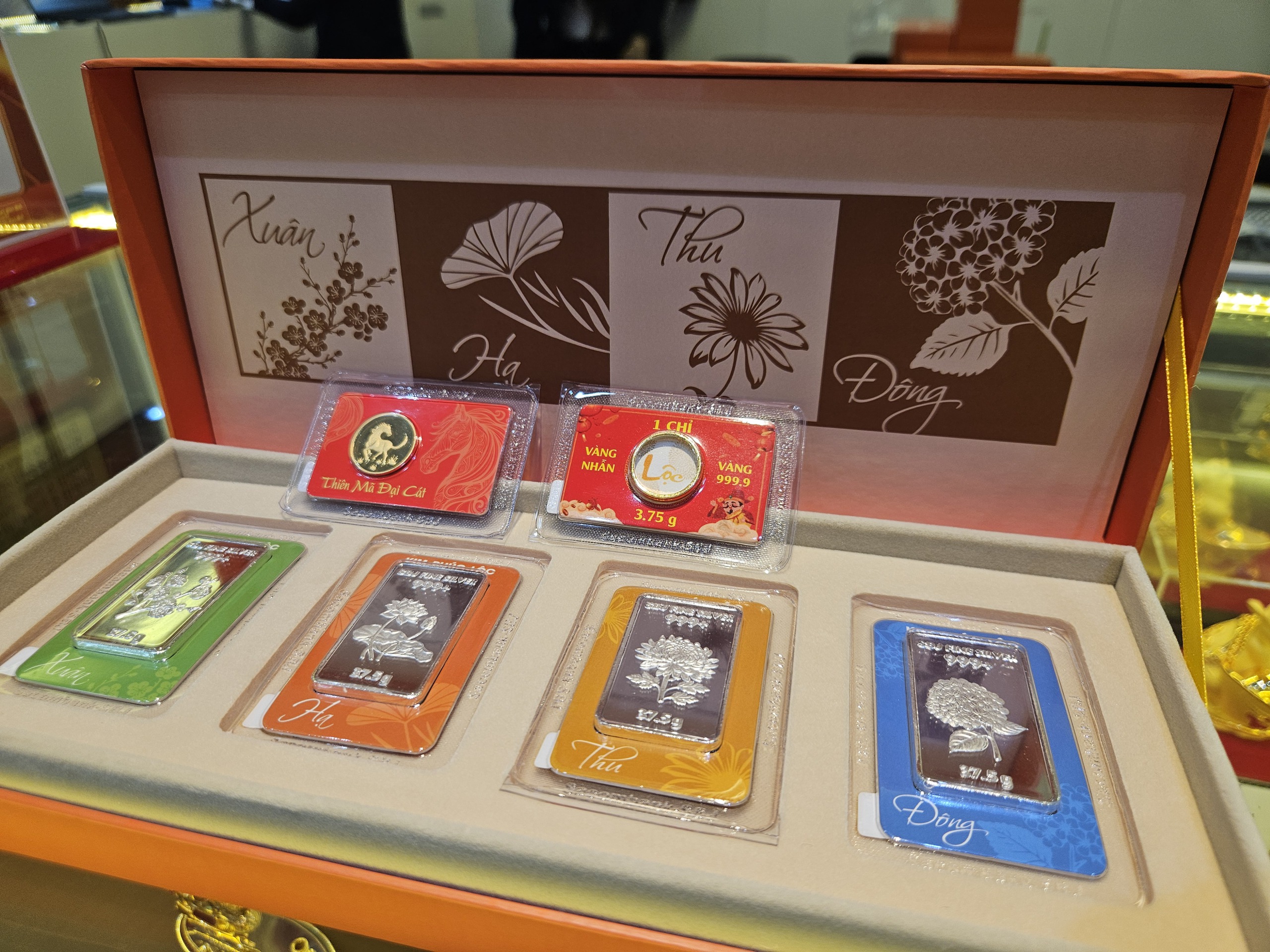 Gi&aacute; bạc h&ocirc;m nay 26 - 2: Kh&aacute;ch h&agrave;ng xếp h&agrave;ng mua bạc Thần T&agrave;i tăng mạnh - Ảnh 7.