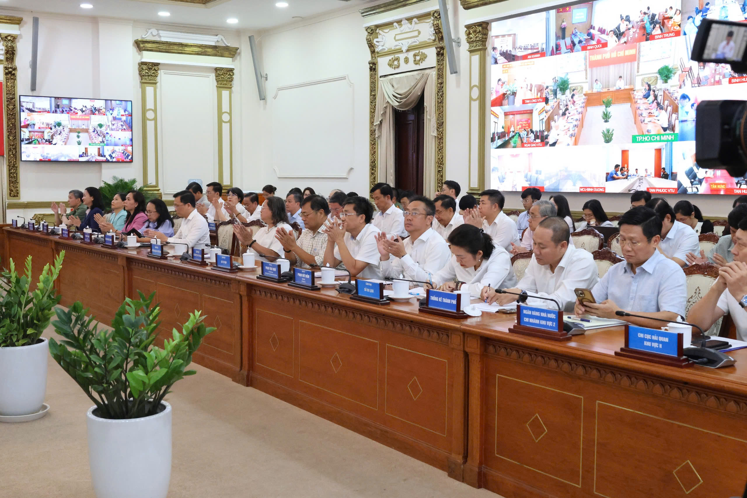 Kinh tế TPHCM đầu năm có nhiều kết quả tích cực - Ảnh 2.