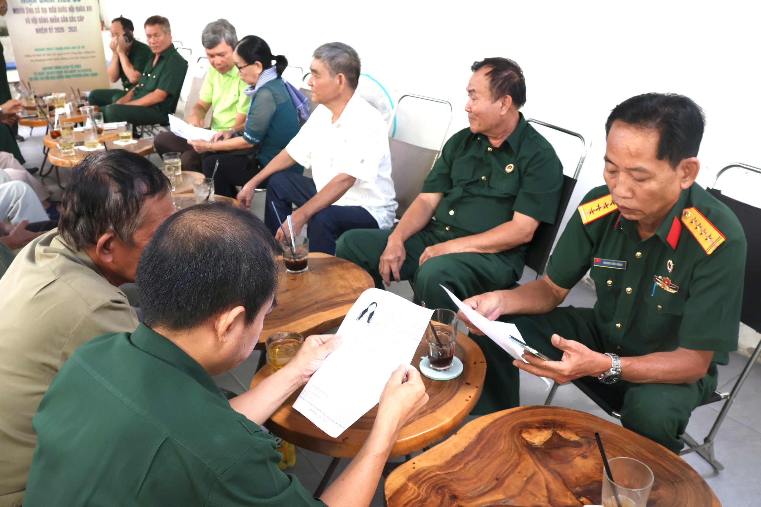  Từ ly cà phê đến lá phiếu - cách Bình Thạnh giúp cử tri "chọn mặt gửi vàng"  - Ảnh 9.