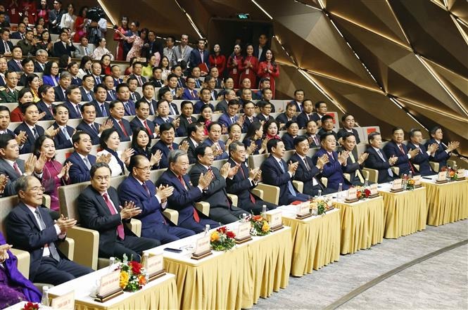 Tổng B&iacute; thư T&ocirc; L&acirc;m dự Lễ tuy&ecirc;n dương B&iacute; thư chi bộ xuất sắc v&agrave; trao giải B&uacute;a liềm v&agrave;ng - Ảnh 2.