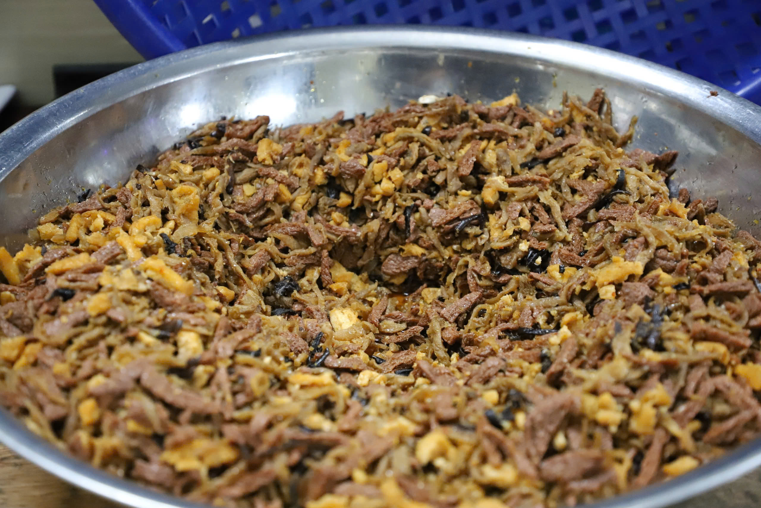 Vợ chồng Cần Thơ thắp lửa bếp ăn 0 đồng cho bệnh nhân nghèo - Ảnh 6. Vợ chồng Cần Thơ thắp lửa bếp ăn 0 đồng cho bệnh nhân nghèo - Ảnh 6.