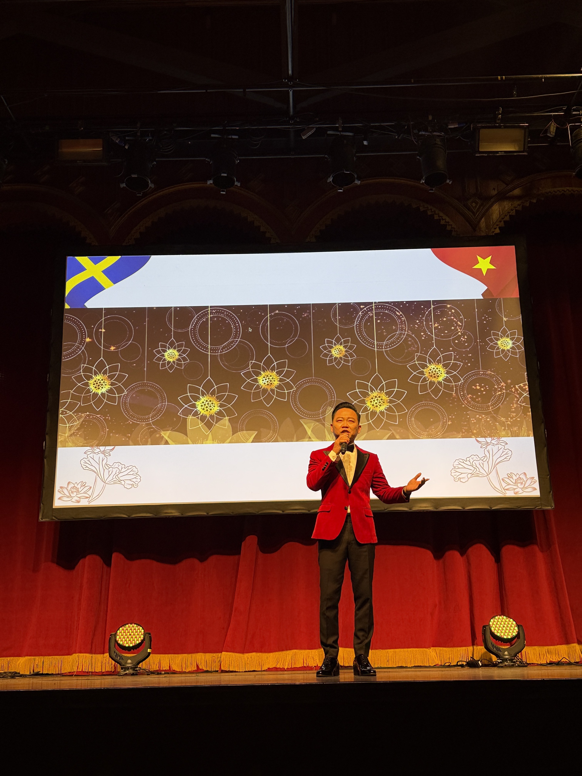 Lần đầu ti&ecirc;n tổ chức Xu&acirc;n Qu&ecirc; Hương tại Malm&ouml;, Thụy Điển - Ảnh 5.