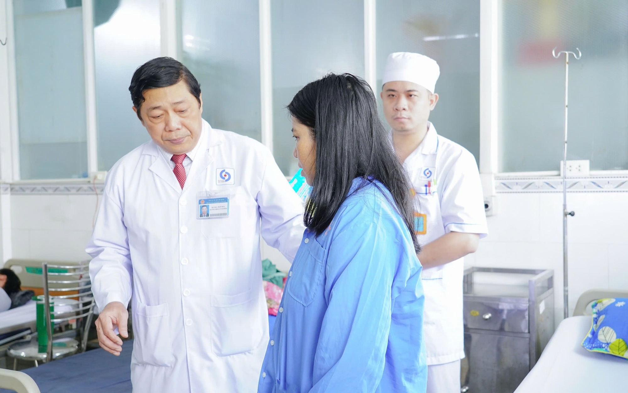 Để kh&ocirc;ng phải tạm ứng viện ph&iacute; khi nhập viện, người d&acirc;n cần l&agrave;m g&igrave;? - Ảnh 2.