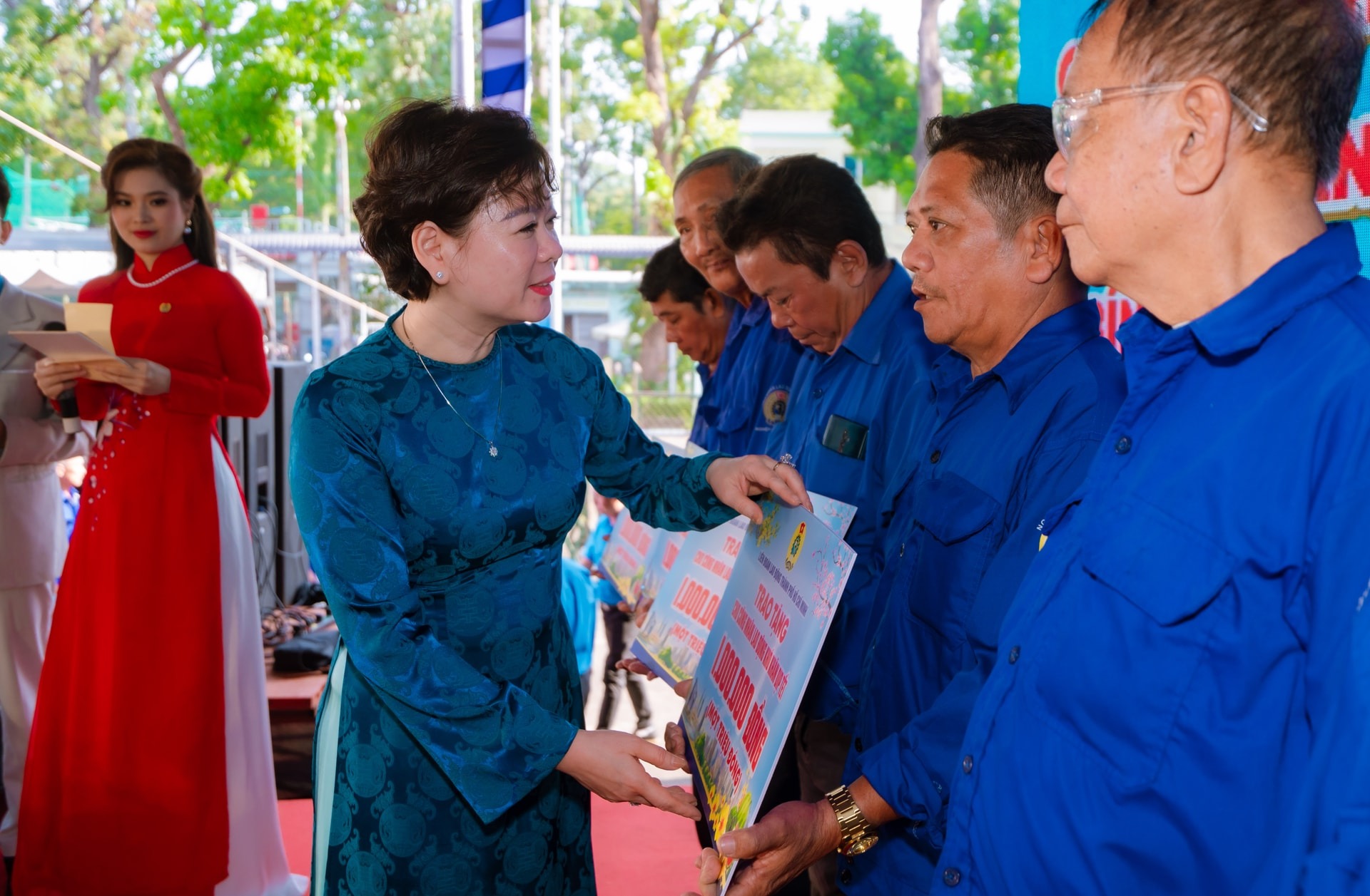 Chuyến bay C&ocirc;ng đo&agrave;n dự kiến đưa hơn 550 người lao động về qu&ecirc; đ&oacute;n Tết - Ảnh 3.