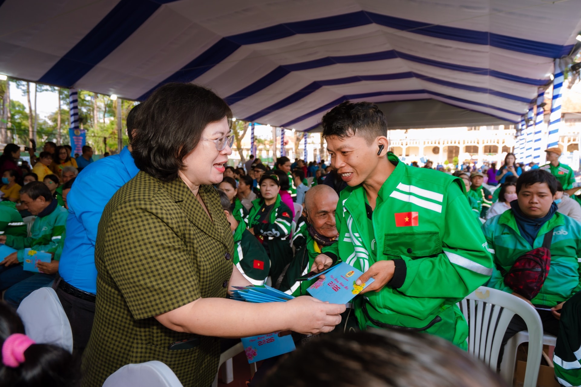 Chuyến bay C&ocirc;ng đo&agrave;n dự kiến đưa hơn 550 người lao động về qu&ecirc; đ&oacute;n Tết - Ảnh 4.