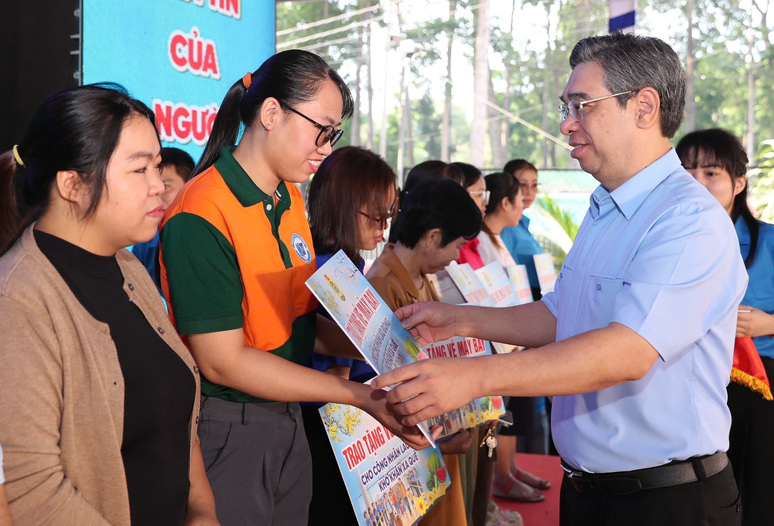 Chuyến bay C&ocirc;ng đo&agrave;n dự kiến đưa hơn 550 người lao động về qu&ecirc; đ&oacute;n Tết - Ảnh 2.