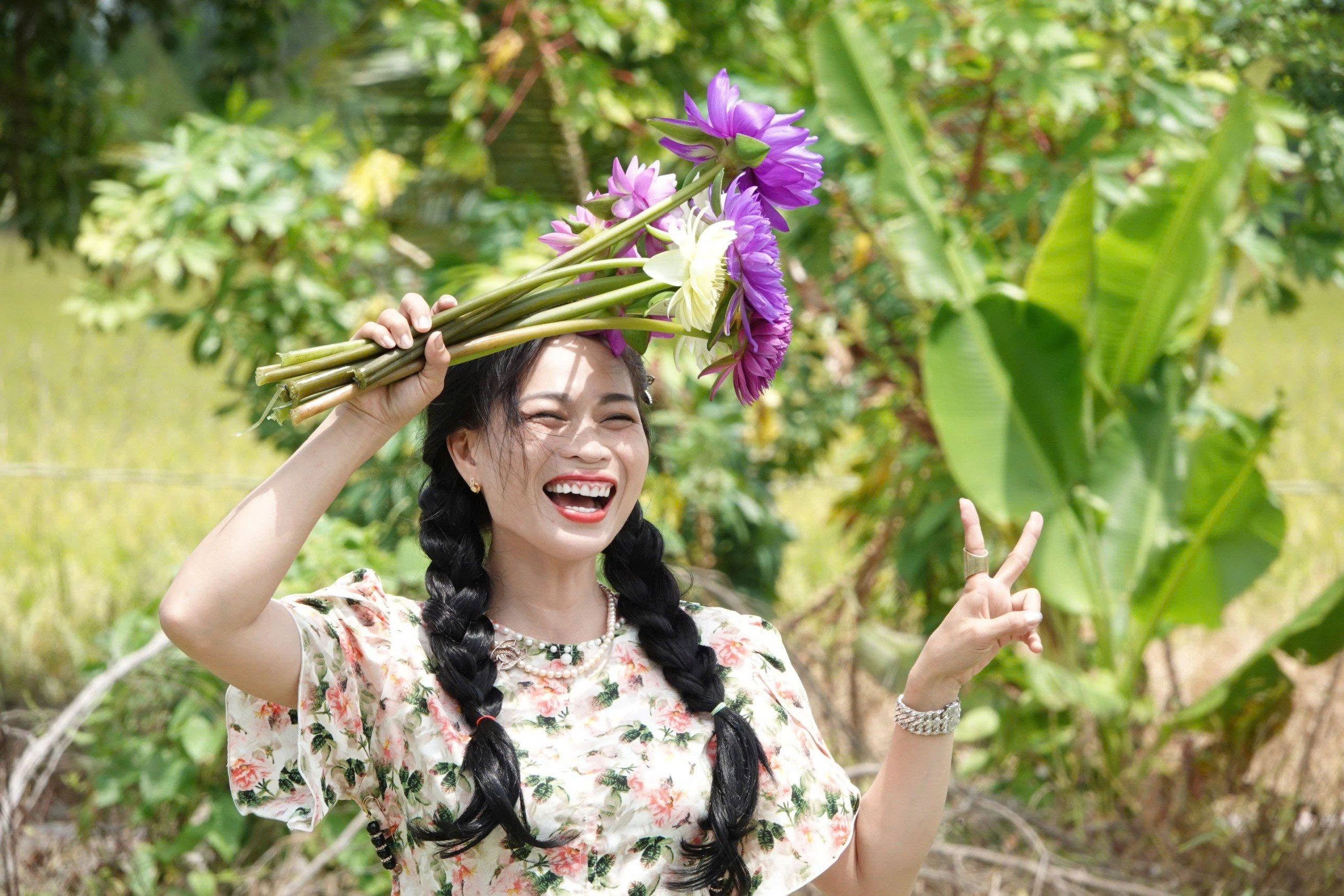 Kinh doanh hoa s&uacute;ng kiểng: C&aacute;ch phụ nữ Cần Thơ thu lợi triệu đồng mỗi ng&agrave;y - Ảnh 10.