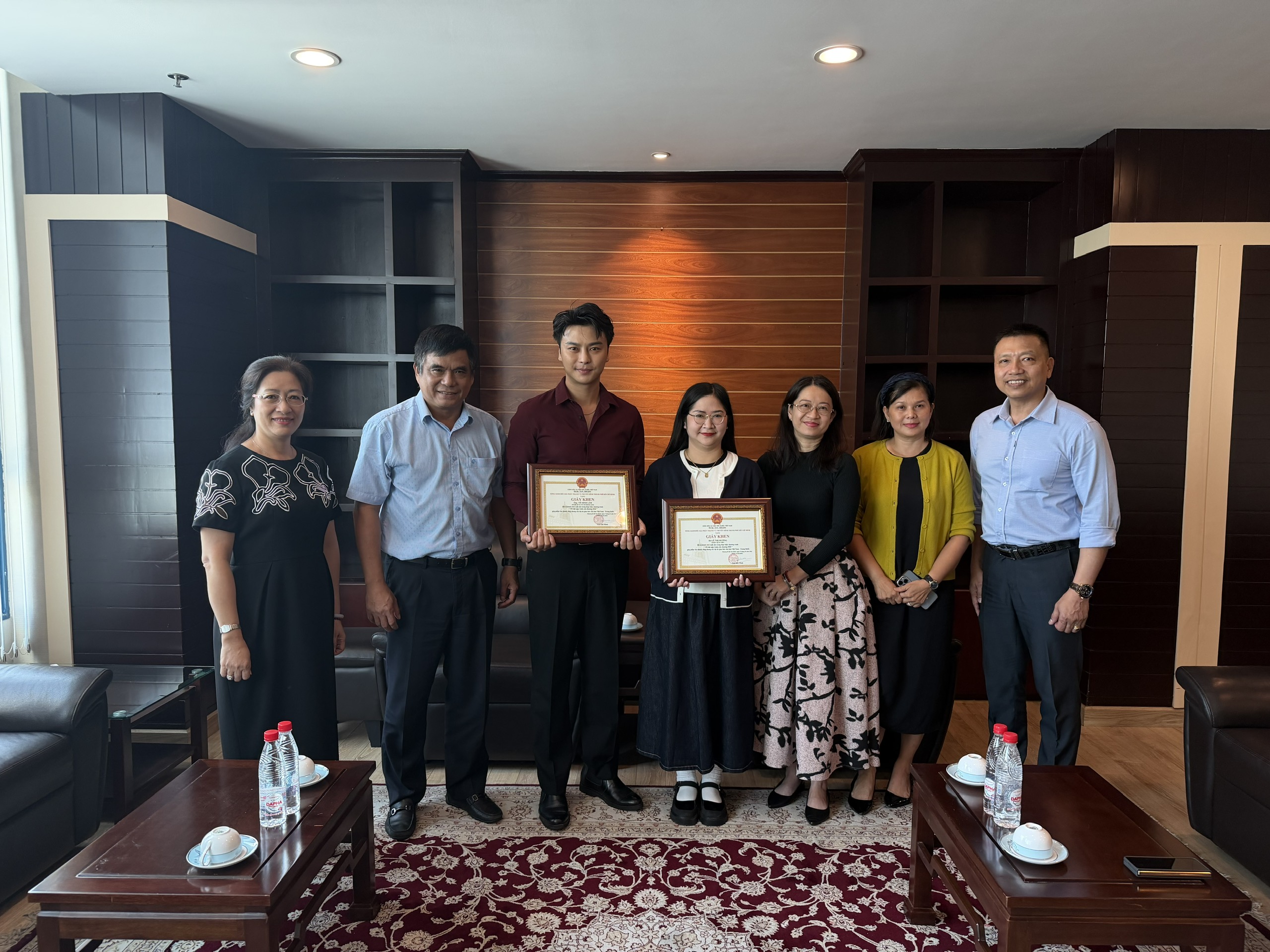 NSƯT Võ Minh Lâm hồ hởi với dự án âm nhạc giao lưu Việt - Trung - Ảnh 3.