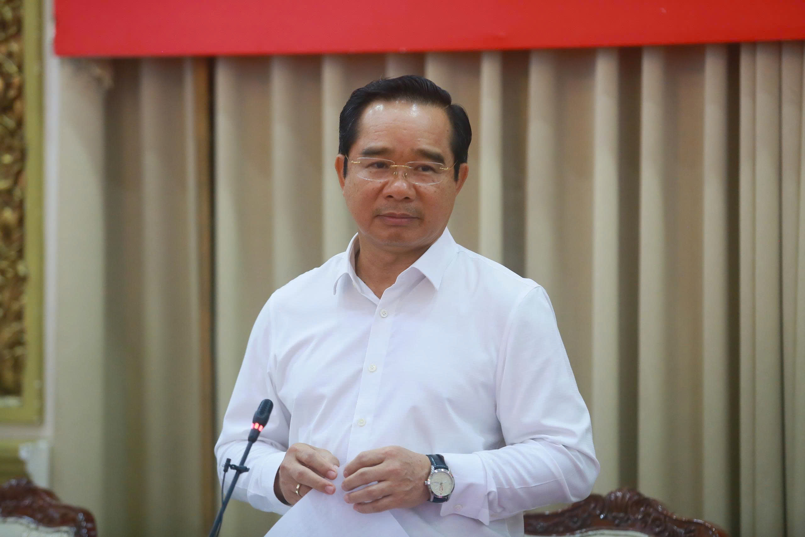 Chủ tịch UBND TPHCM chủ trì hội nghị bàn về 2 vấn đề quan trọng - Ảnh 2.