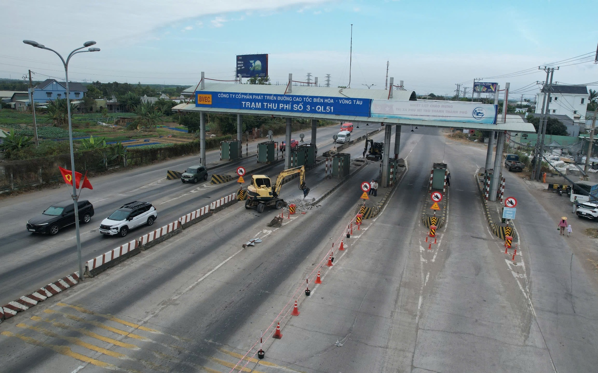 Đồng Nai kiến nghị th&aacute;o dỡ trạm thu ph&iacute; Quốc lộ 51 T1 , T2 để đảm bảo an to&agrave;n giao th&ocirc;ng - Ảnh 2.