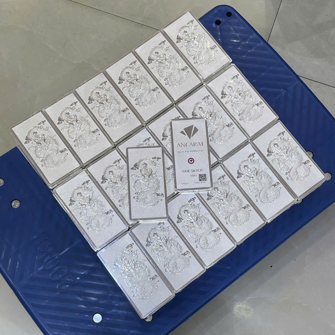 Giá bạc hôm nay 20 - 3: Tăng mạnh nhờ giảm giá dầu và USD - Ảnh 2.