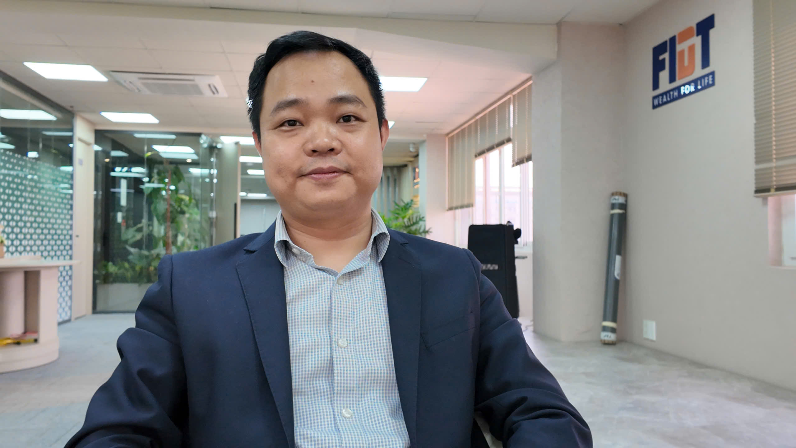 C&uacute; sập lịch sử của gi&aacute; bạc do đ&acirc;u? - Ảnh 1.