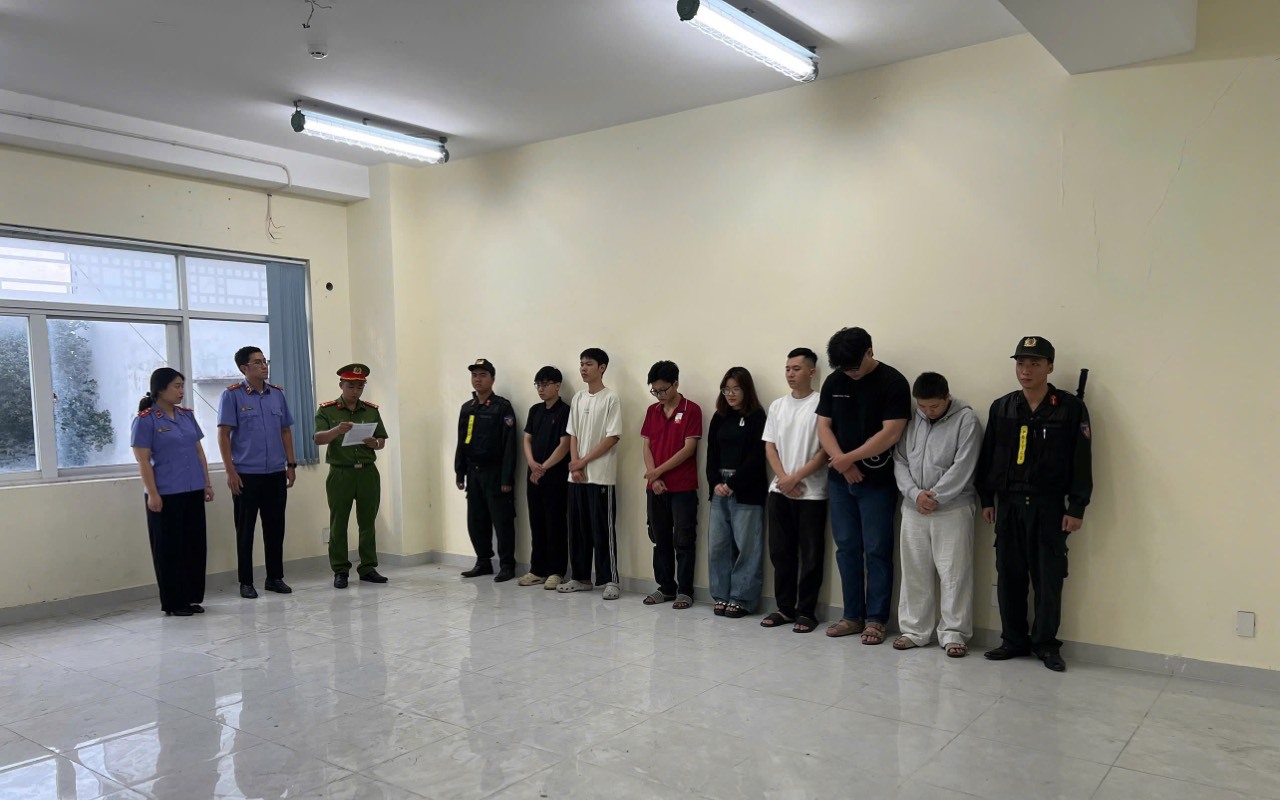 C&ocirc;ng an TPHCM bắt chủ doanh nghiệp Tigit Motorbikes - Ảnh 8.