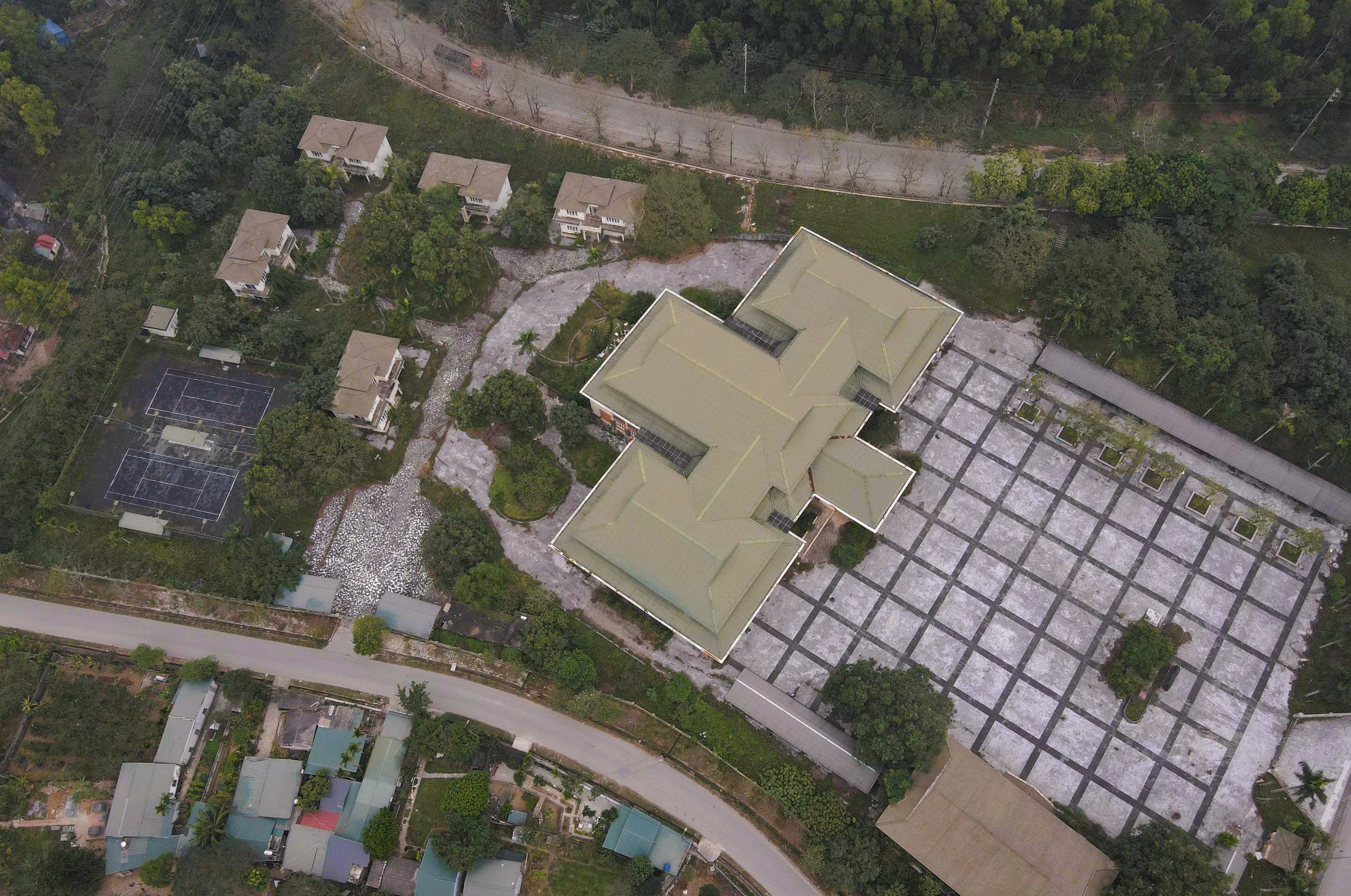 Trung t&acirc;m hội nghị 160 tỉ đồng ở Thanh H&oacute;a bị ph&aacute; tan hoang để trộm t&agrave;i sản - Ảnh 3.