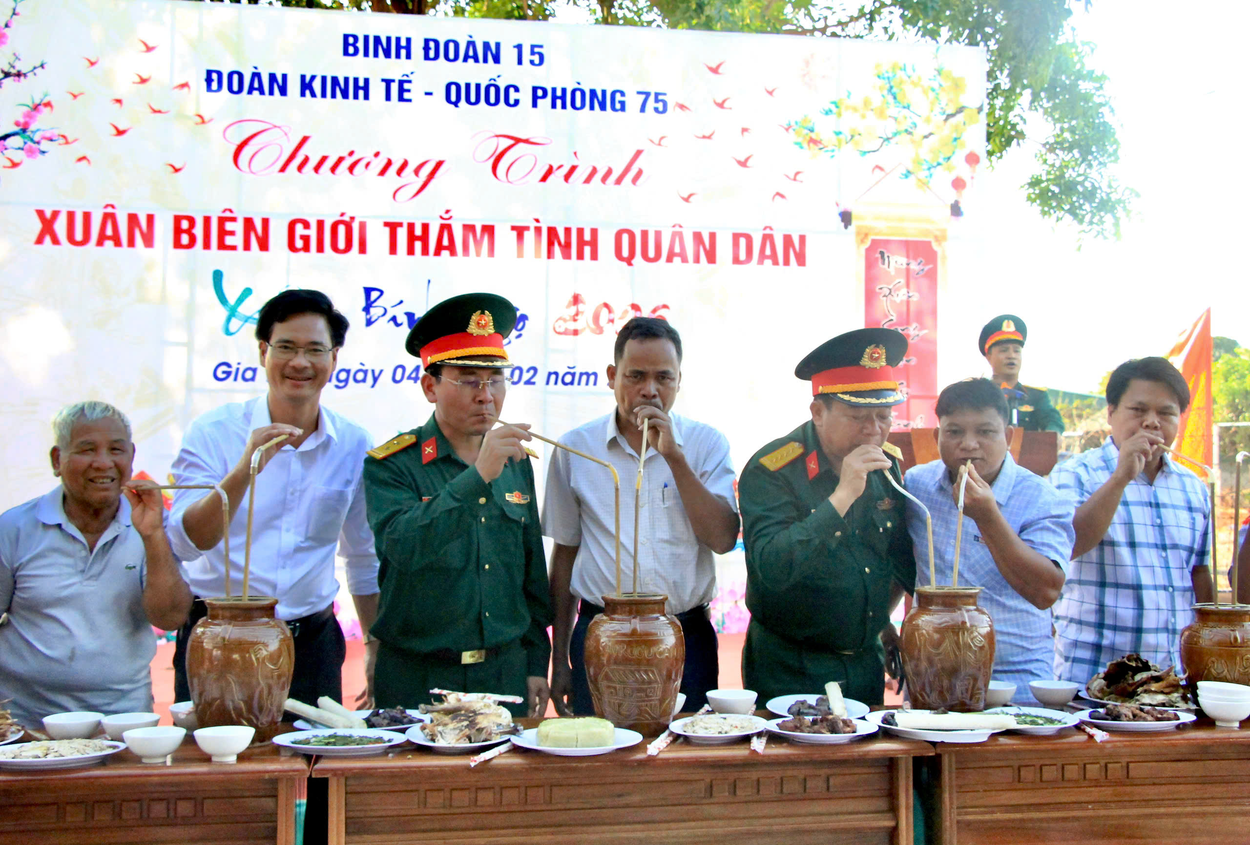 Xuân biên giới Ia O 2026: Mang Tết ấm áp đến đồng bào vùng biên - Ảnh 1.