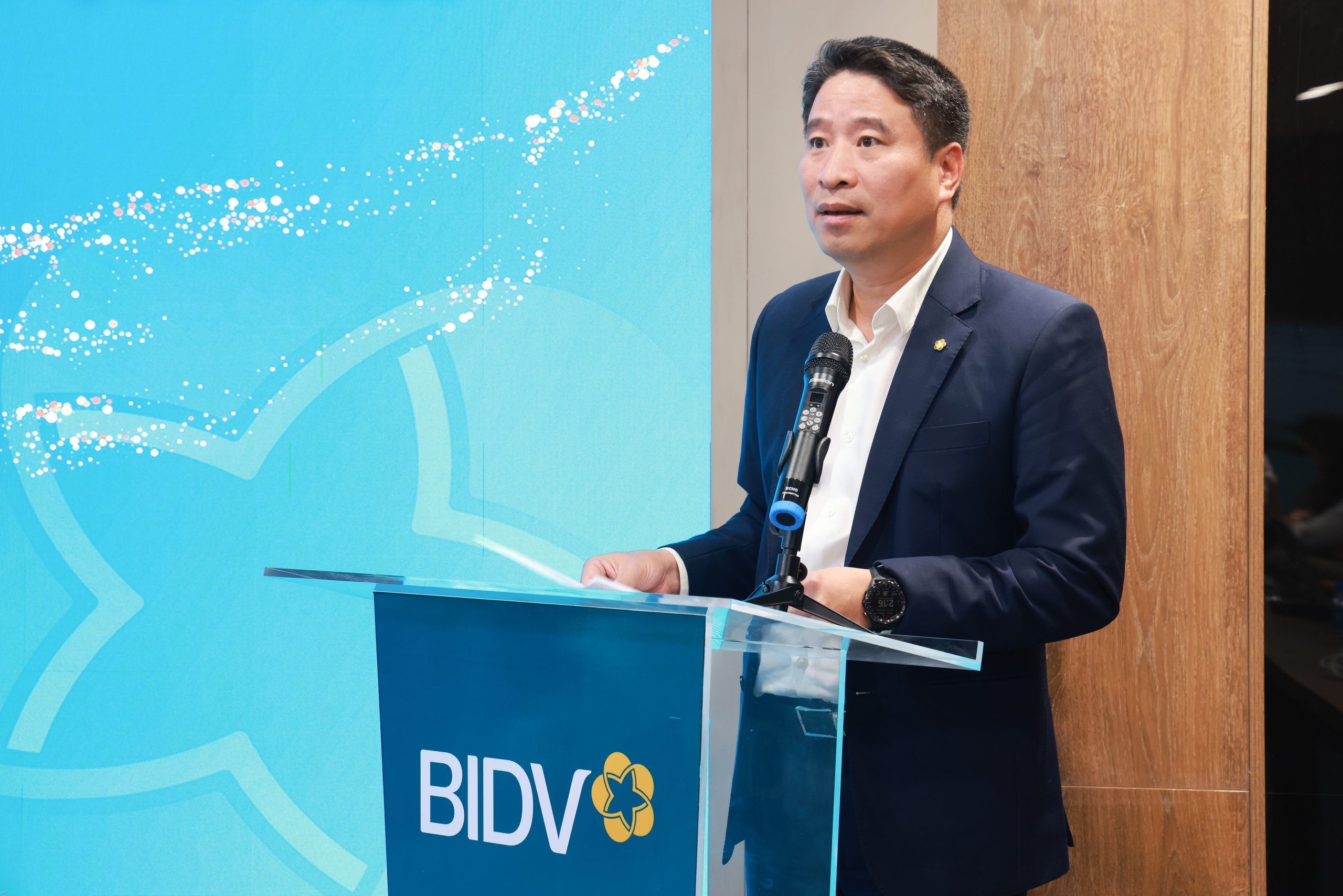 BIDV trao 70.000 phần qu&agrave; Tết tặng đồng b&agrave;o ngh&egrave;o - Ảnh 2.