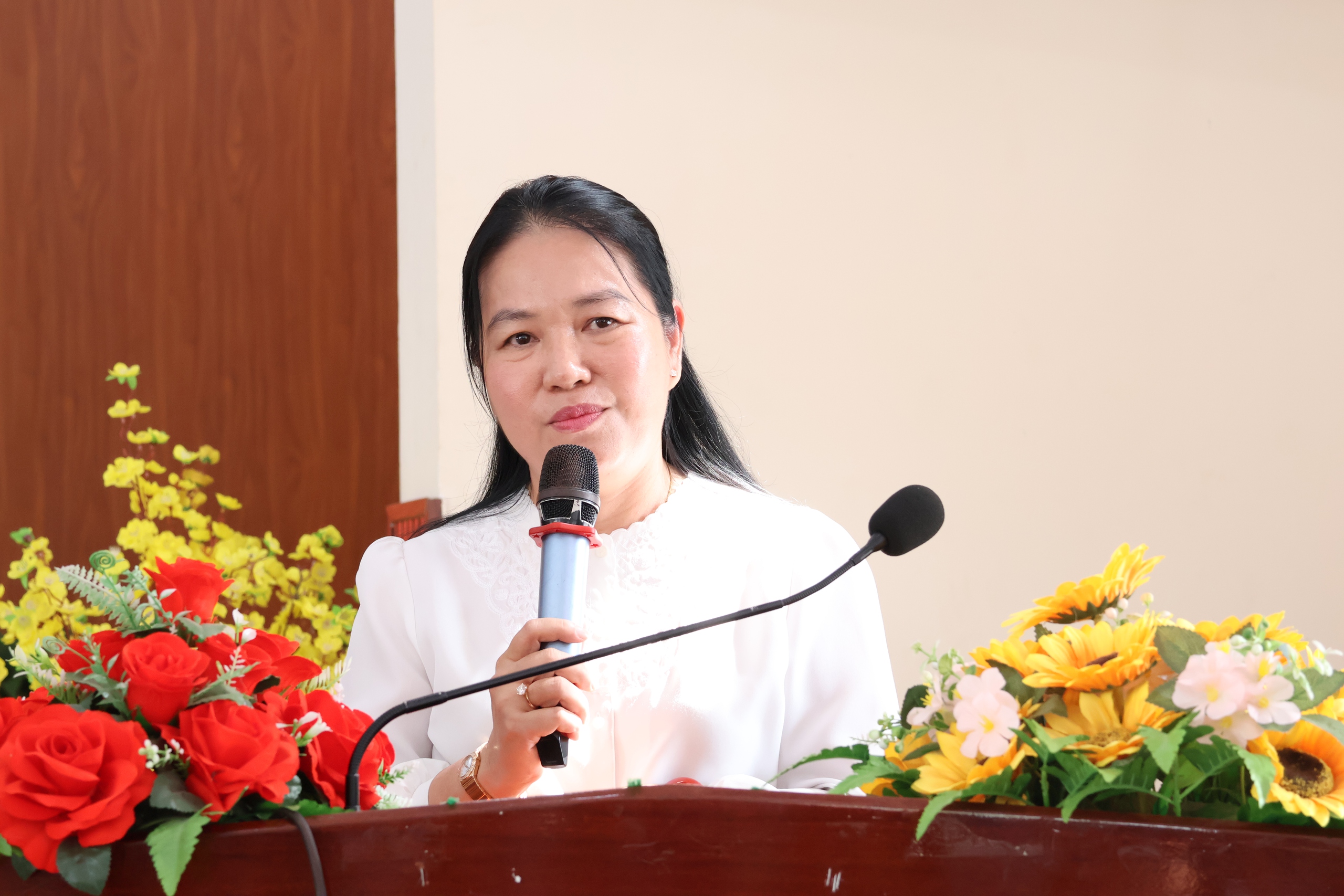 &ldquo;Nghĩa t&igrave;nh bi&ecirc;n giới&rdquo;: TPHCM mang m&ugrave;a Xu&acirc;n ấm &aacute;p đến x&atilde; T&acirc;n Hồng, Đồng Th&aacute;p - Ảnh 5.