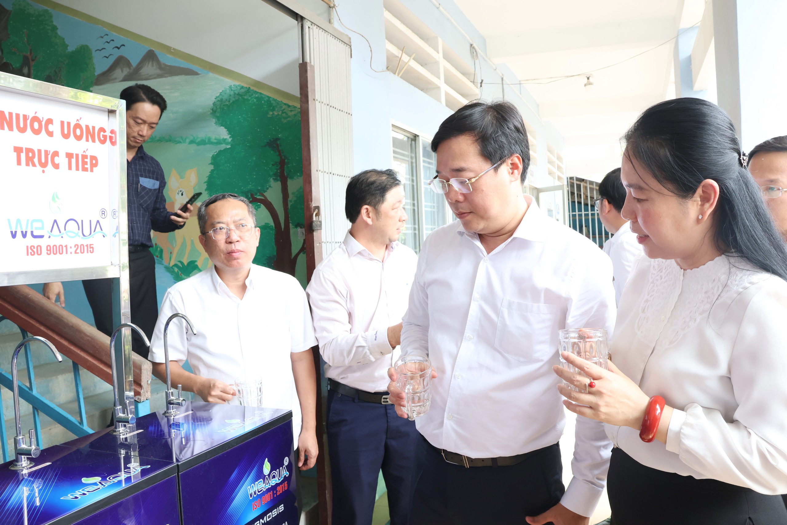 &ldquo;Nghĩa t&igrave;nh bi&ecirc;n giới&rdquo;: TPHCM mang m&ugrave;a Xu&acirc;n ấm &aacute;p đến x&atilde; T&acirc;n Hồng, Đồng Th&aacute;p - Ảnh 16.