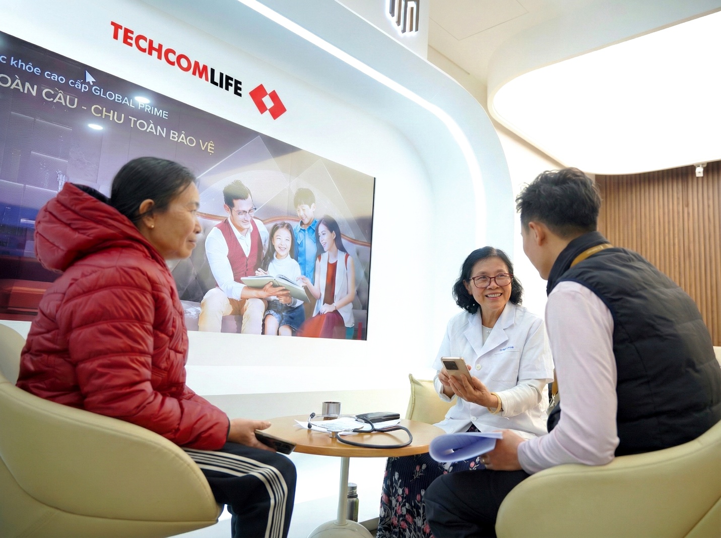 Techcom Life tiên phong ứng dụng công nghệ nâng tầm trải nghiệm khách hàng bảo hiểm - Ảnh 3.