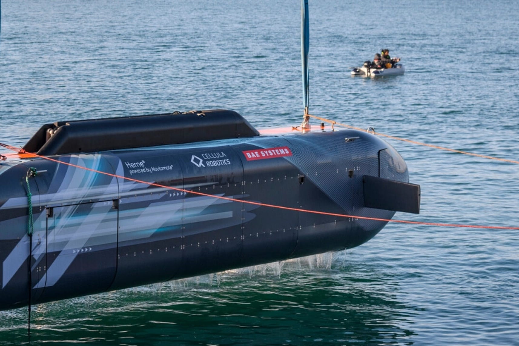 Kỷ nguy&ecirc;n t&agrave;u ngầm tự h&agrave;nh đang đến gần - Ảnh 1.