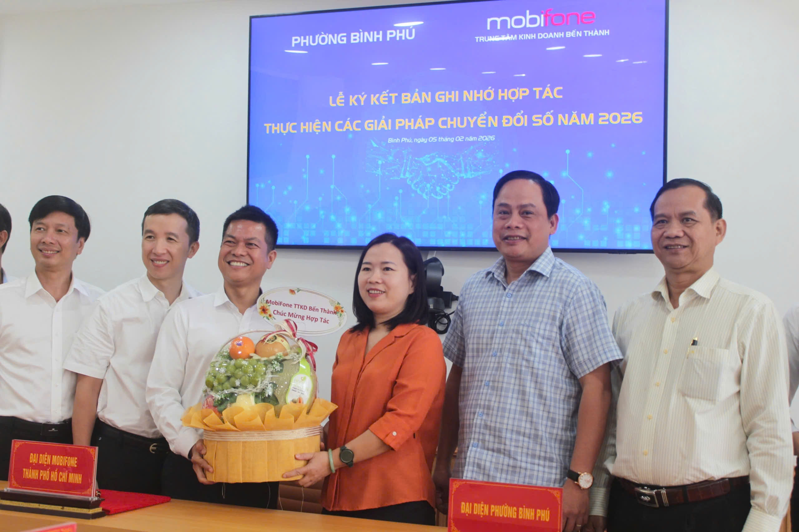 Chuyển đổi số phải lấy phục vụ người dân làm trọng tâm - Ảnh 3.