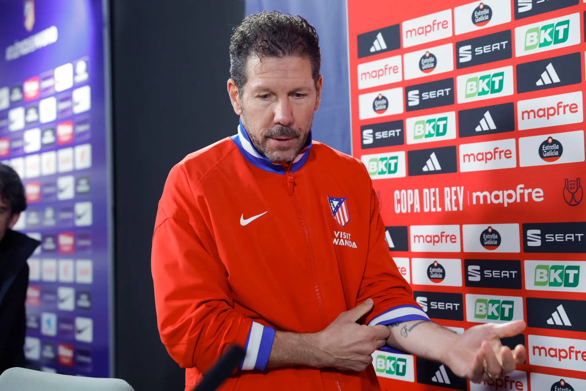 Atletico Madrid muốn “kết thúc 15 năm triều đại” Simeone - Ảnh 1.