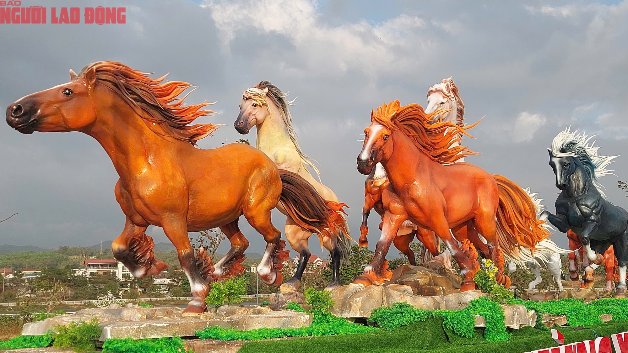 Linh vật ngựa độc đ&aacute;o ở Quảng Trị do nghệ nh&acirc;n Đinh Văn T&acirc;m chế t&aacute;c - Ảnh 12.