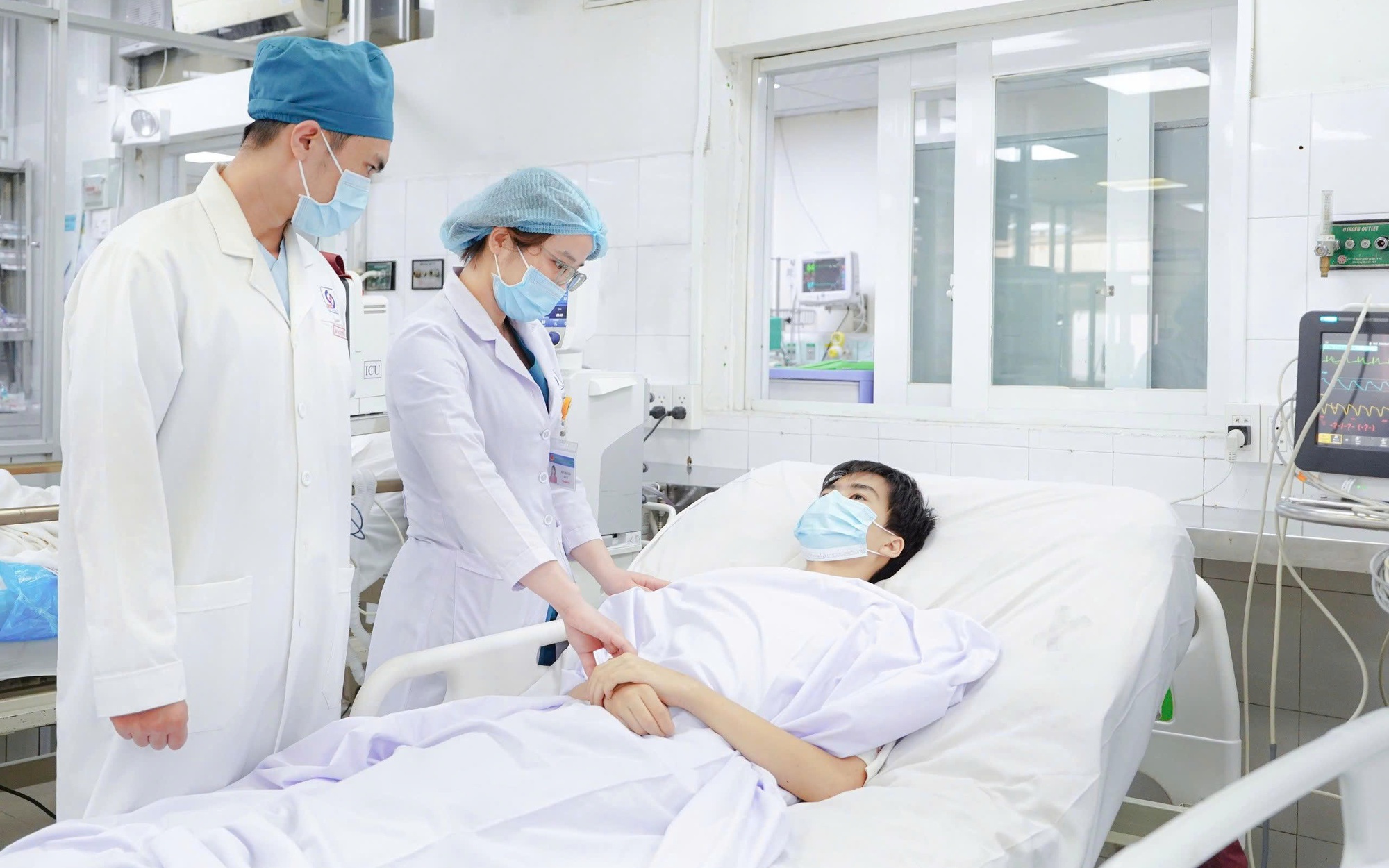 Đ&atilde;i ngộ nh&acirc;n t&agrave;i ng&agrave;nh y - Ảnh 1.