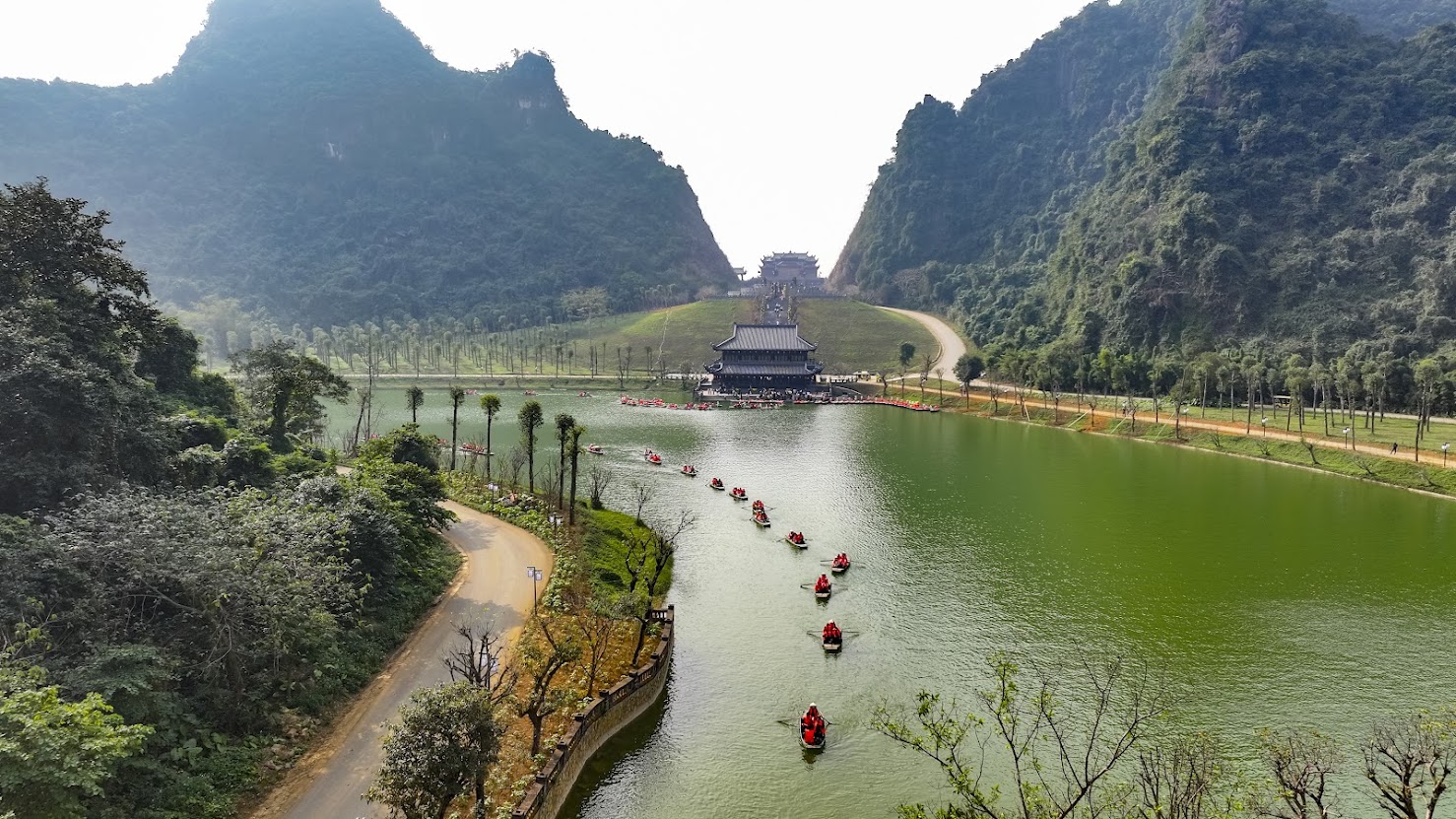 Điểm du lịch mới đẹp như "Phượng Ho&agrave;ng cổ trấn" ở Ninh B&igrave;nh - Ảnh 13.