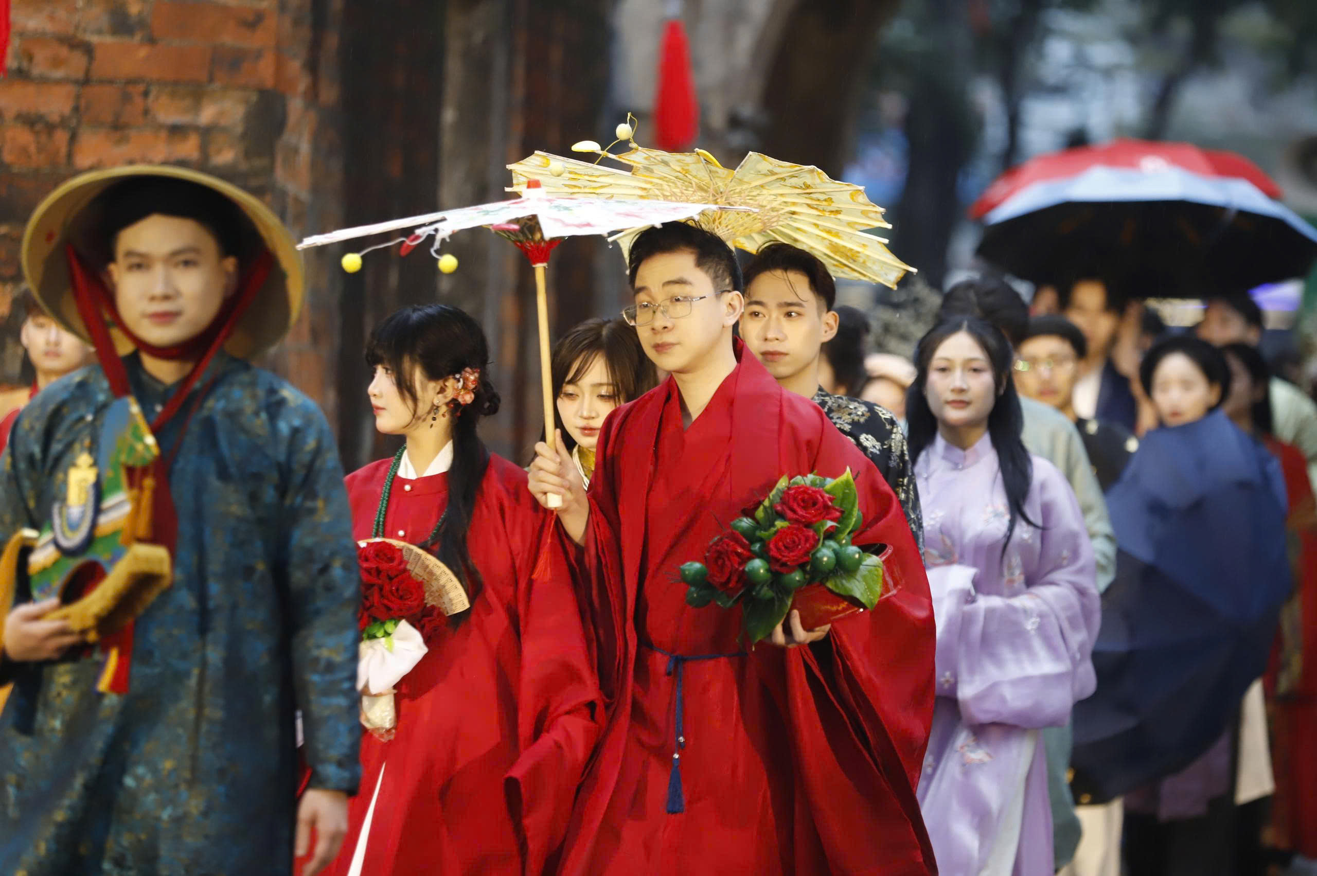 Lễ Mở cửa &Ocirc; Quan Chưởng đ&aacute;nh thức k&yacute; ức Thăng Long xưa 2026 - Ảnh 10.