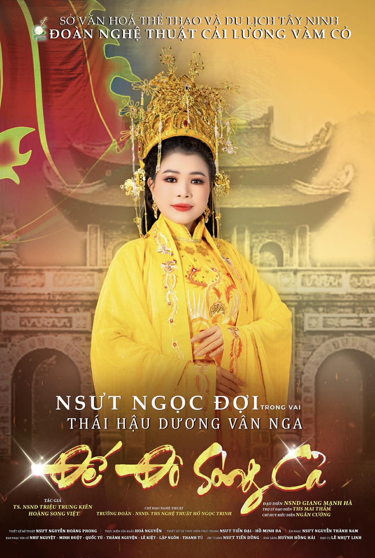 NSND Hồ Ngọc Trinh đưa vở "Đế đô sóng cả" lưu diễn miền Bắc - Ảnh 2.