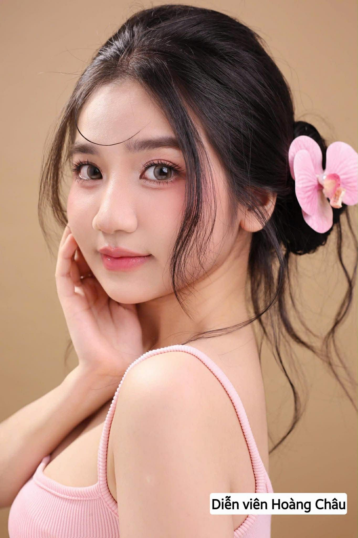 Vũ Xuân Trang, Hoàng Thy nâng bước mùa xuân cho thế hệ diễn viên trẻ "Xóm kịch" - Ảnh 2.