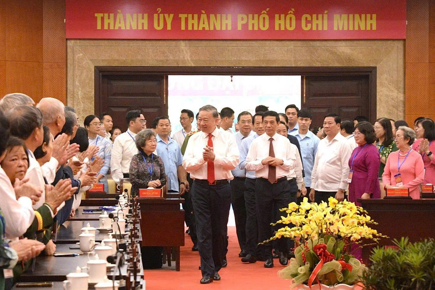 TP HCM đi trước, làm mẫu cho cả nước - Ảnh 1.