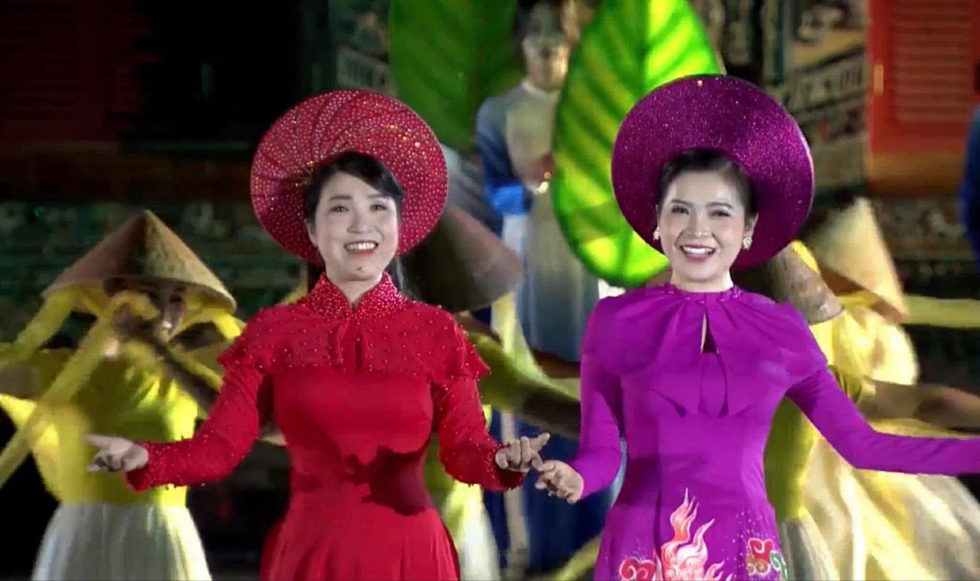 Nhà hát Cao Văn Lầu biểu diễn chương trình nghệ thuật tuyên truyền cuộc bầu cử với nhiều sáng tác mớ - Ảnh 1.