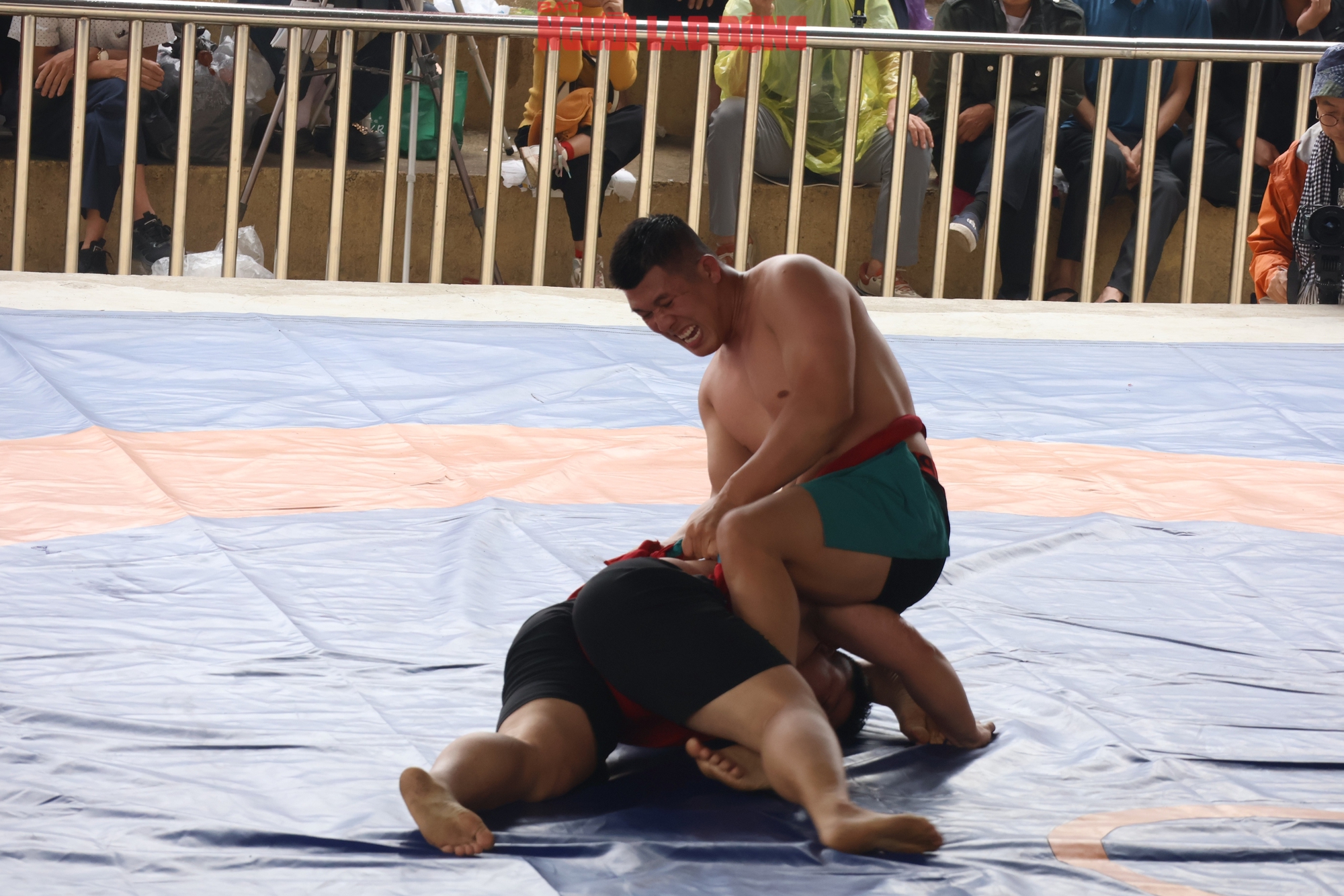 VIDEO: Xem những nhà vô địch SEA Games "đại náo" sới vật hội làng - Ảnh 16.