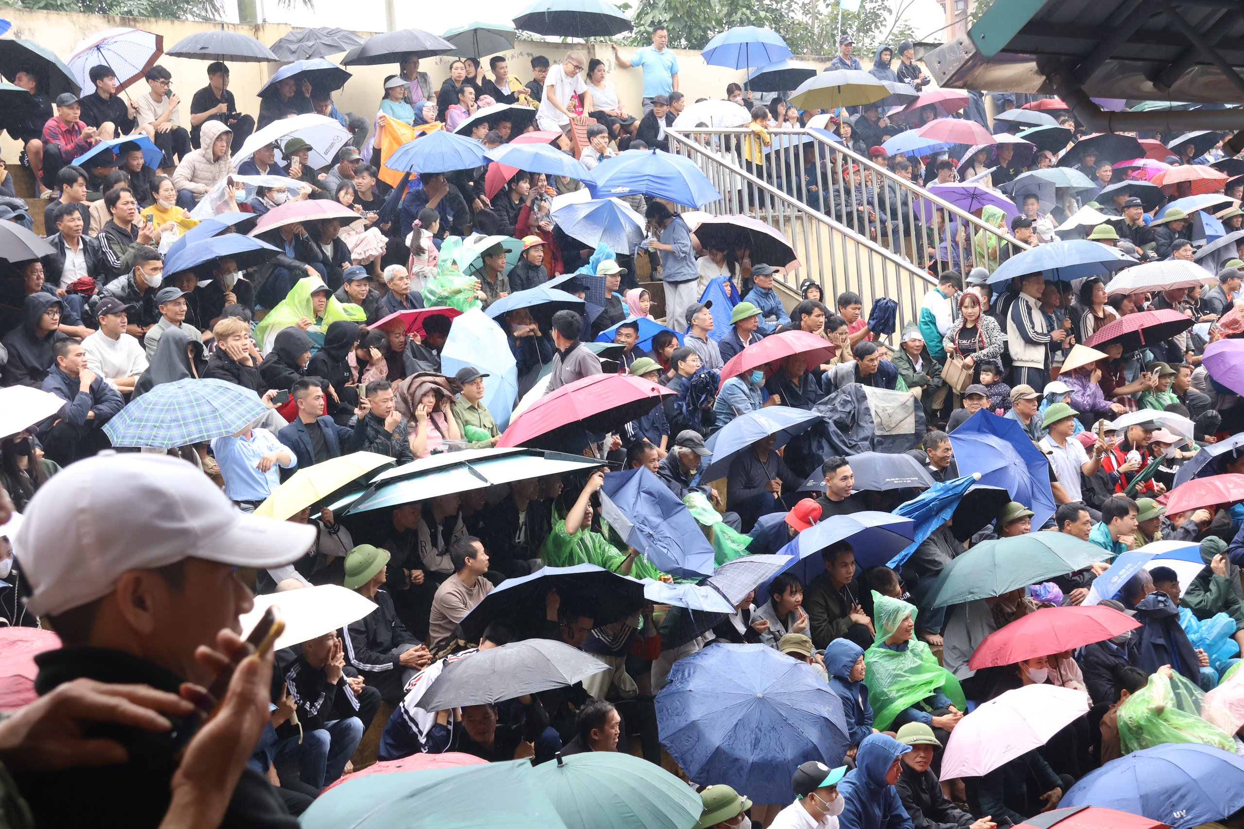 VIDEO: Xem những nhà vô địch SEA Games "đại náo" sới vật hội làng - Ảnh 24.