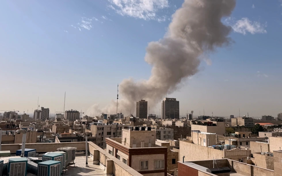 Hơn 30 năm quyền lực của L&atilde;nh tụ Tối cao Iran Ali Khamenei - Ảnh 3.