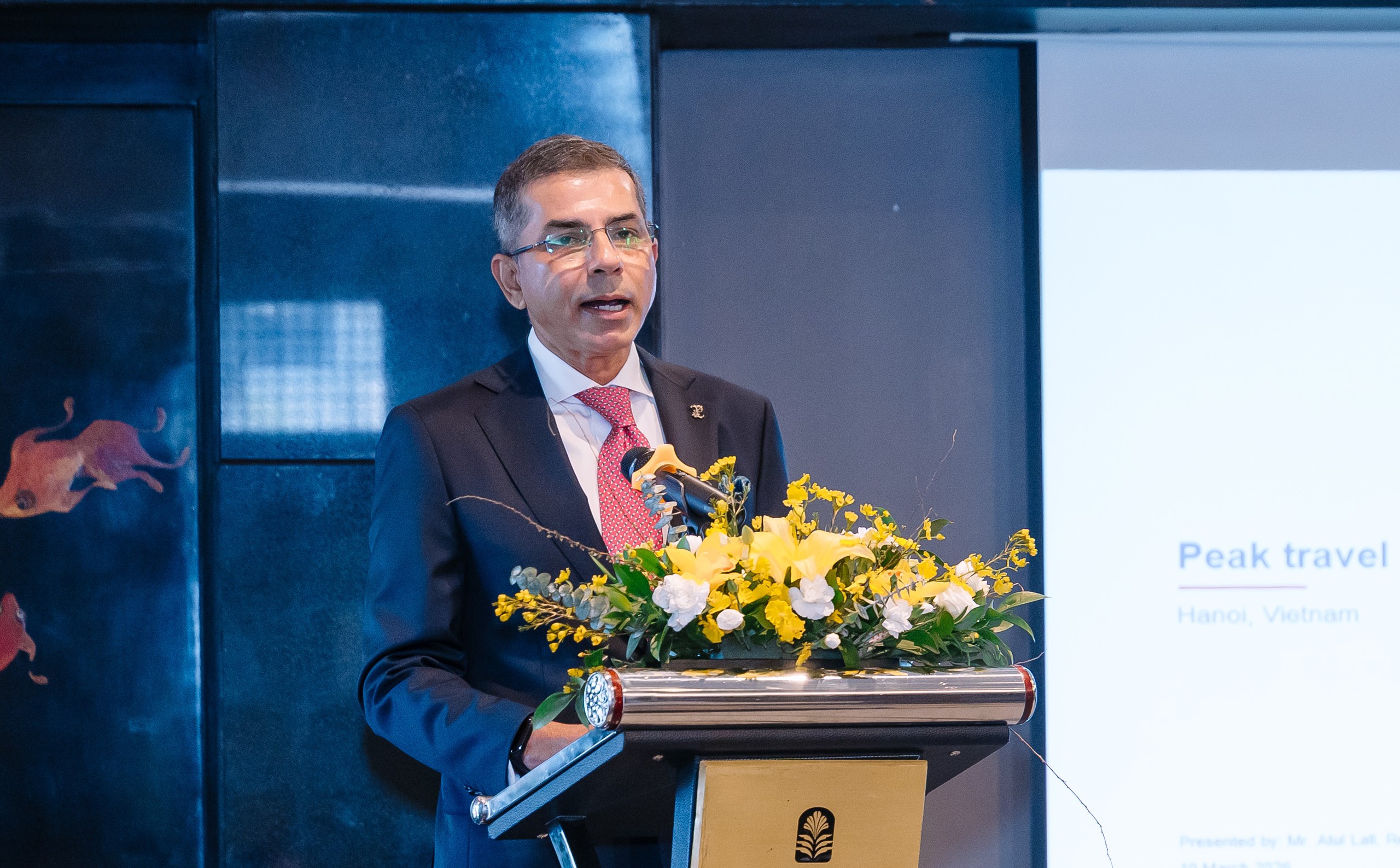 VFS Global khuyến nghị nộp hồ sơ thị thực sớm, cảnh gi&aacute;c lừa đảo trước m&ugrave;a du lịch cao điểm - Ảnh 1.