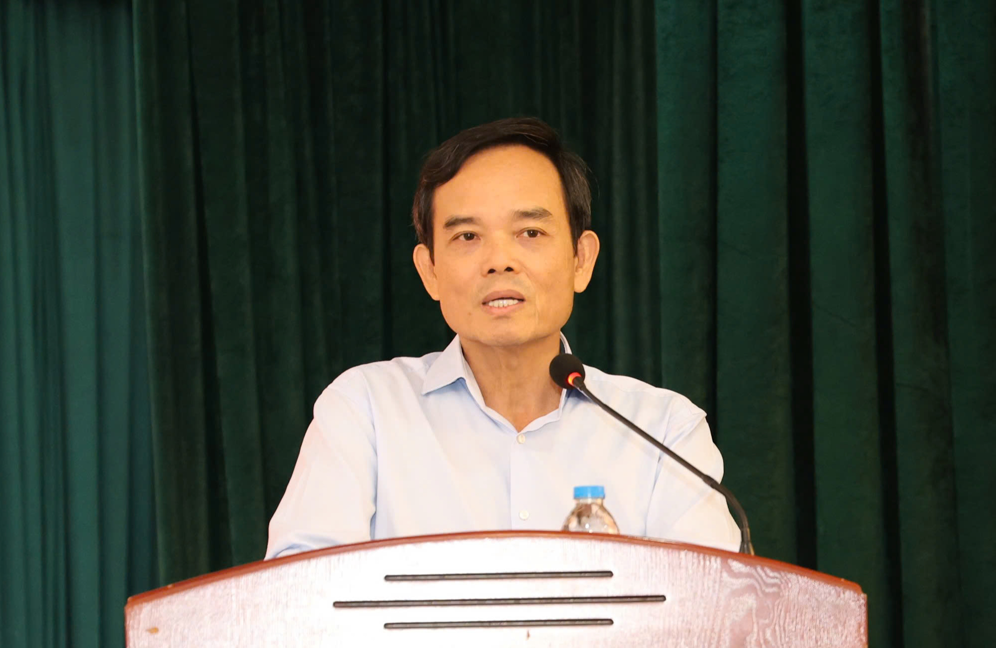 B&iacute; thư Th&agrave;nh ủy TPHCM: "Đ&atilde; qua rồi c&aacute;i thời muốn hứa g&igrave; th&igrave; hứa" - Ảnh 2.