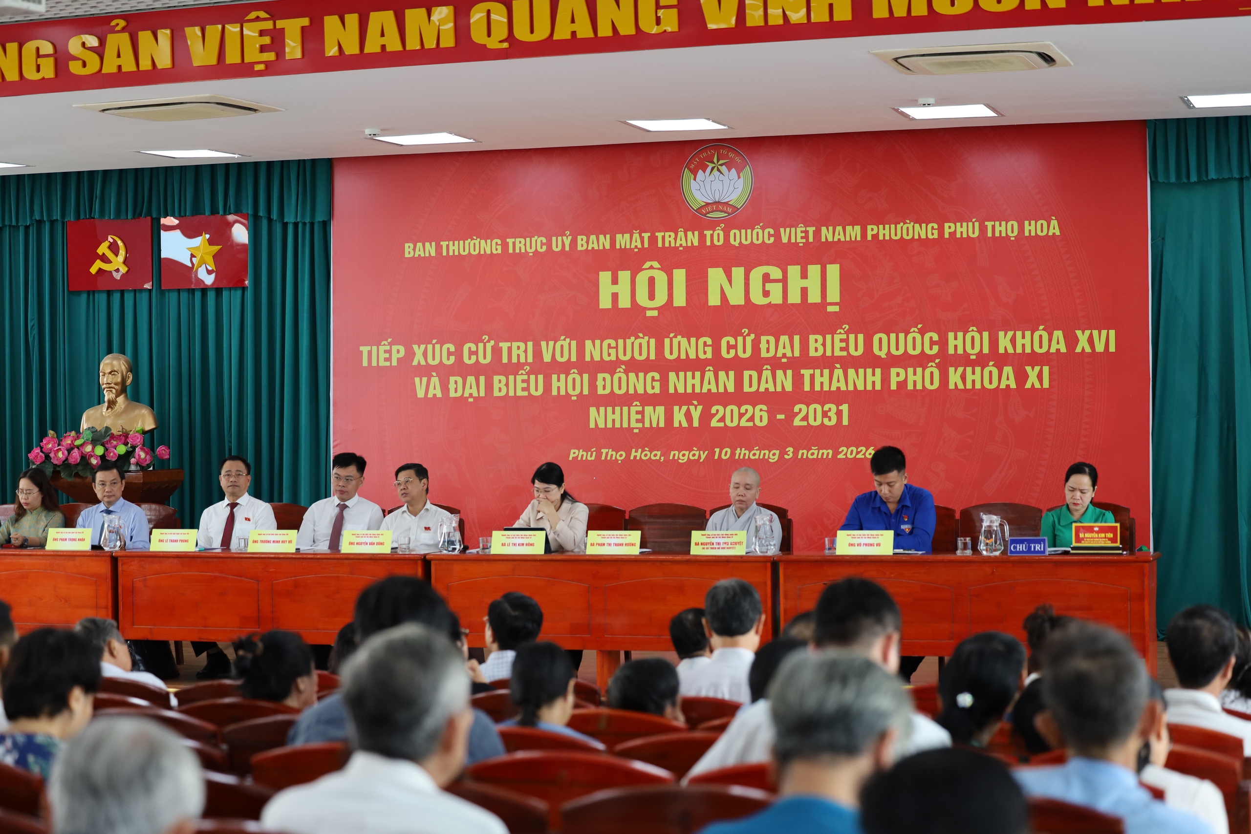 Cử tri TPHCM nhắc nhở đại biểu tr&uacute;ng cử phải giữ trọn lời hứa với d&acirc;n - Ảnh 1.