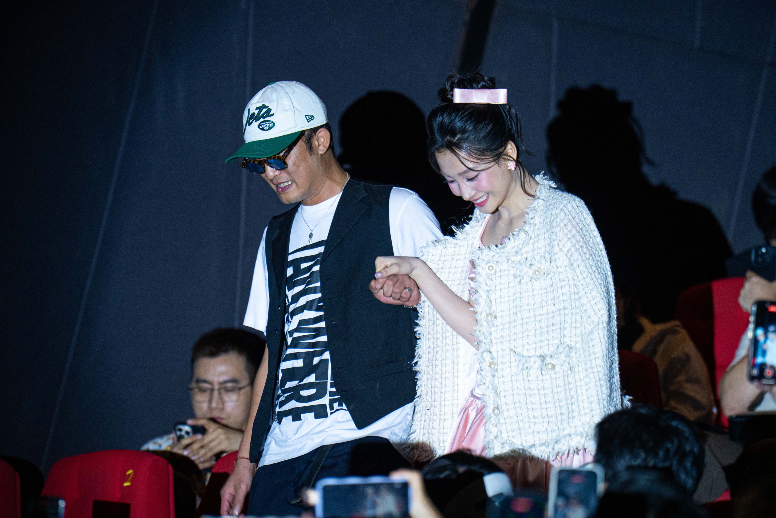 Khả Như sợ bị 