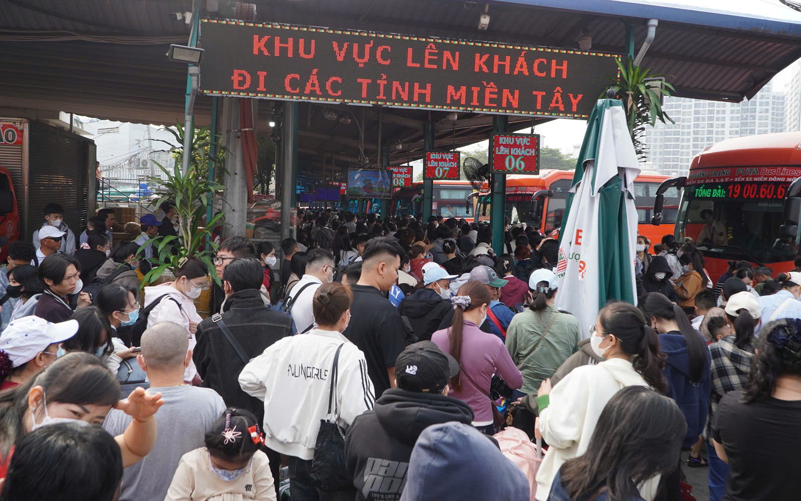 Th&ecirc;m 22 tuyến xe li&ecirc;n tỉnh tại TPHCM tăng gi&aacute; v&eacute; đến 19% - Ảnh 2.