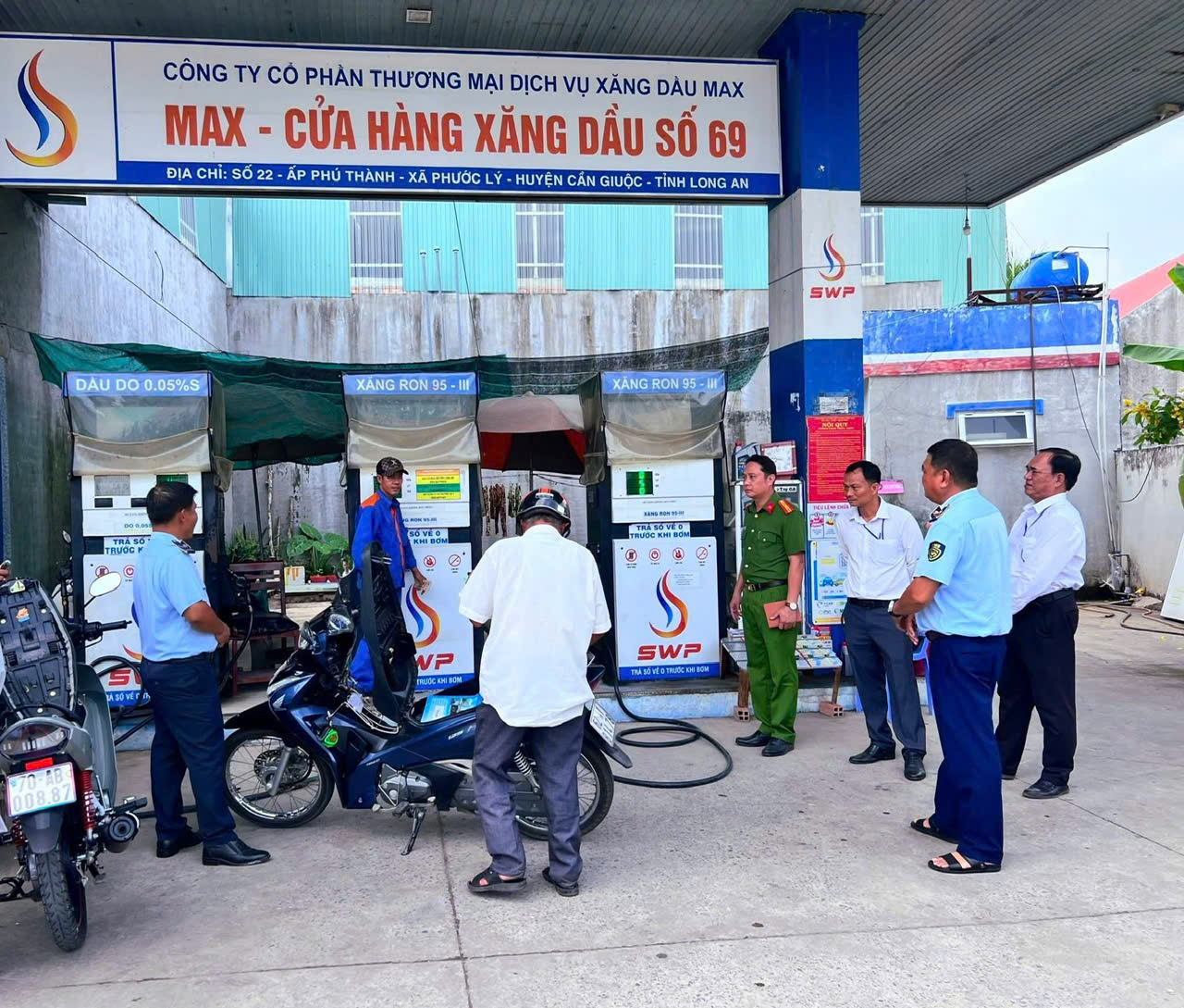 Tây Ninh kiểm tra 252 cửa hàng xăng dầu , xử lý nghiêm vi phạm găm hàng - Ảnh 1.