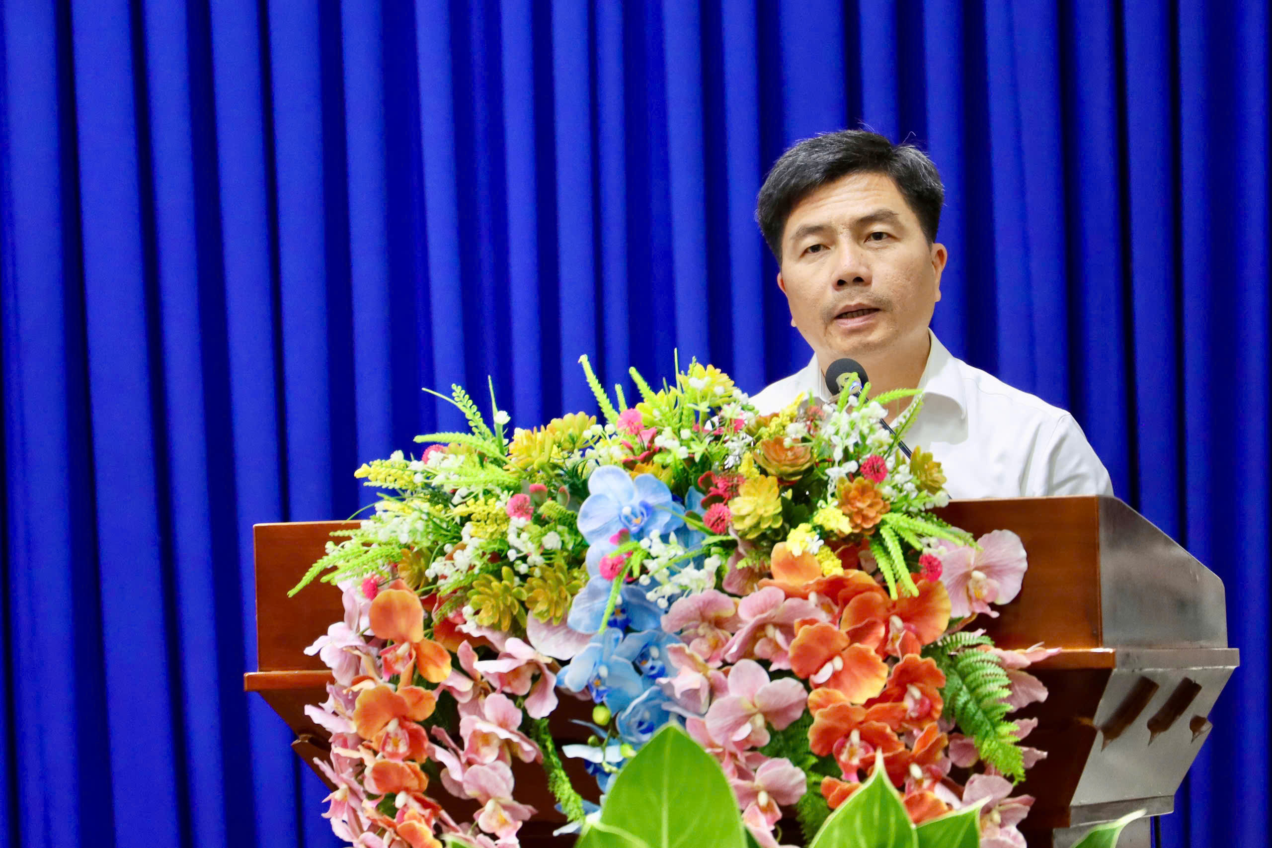 Gi&aacute;m đốc Sở Quy hoạch - Kiến tr&uacute;c: Quy hoạch l&agrave; ch&igrave;a kh&oacute;a giảm kẹt xe TPHCM - Ảnh 4.