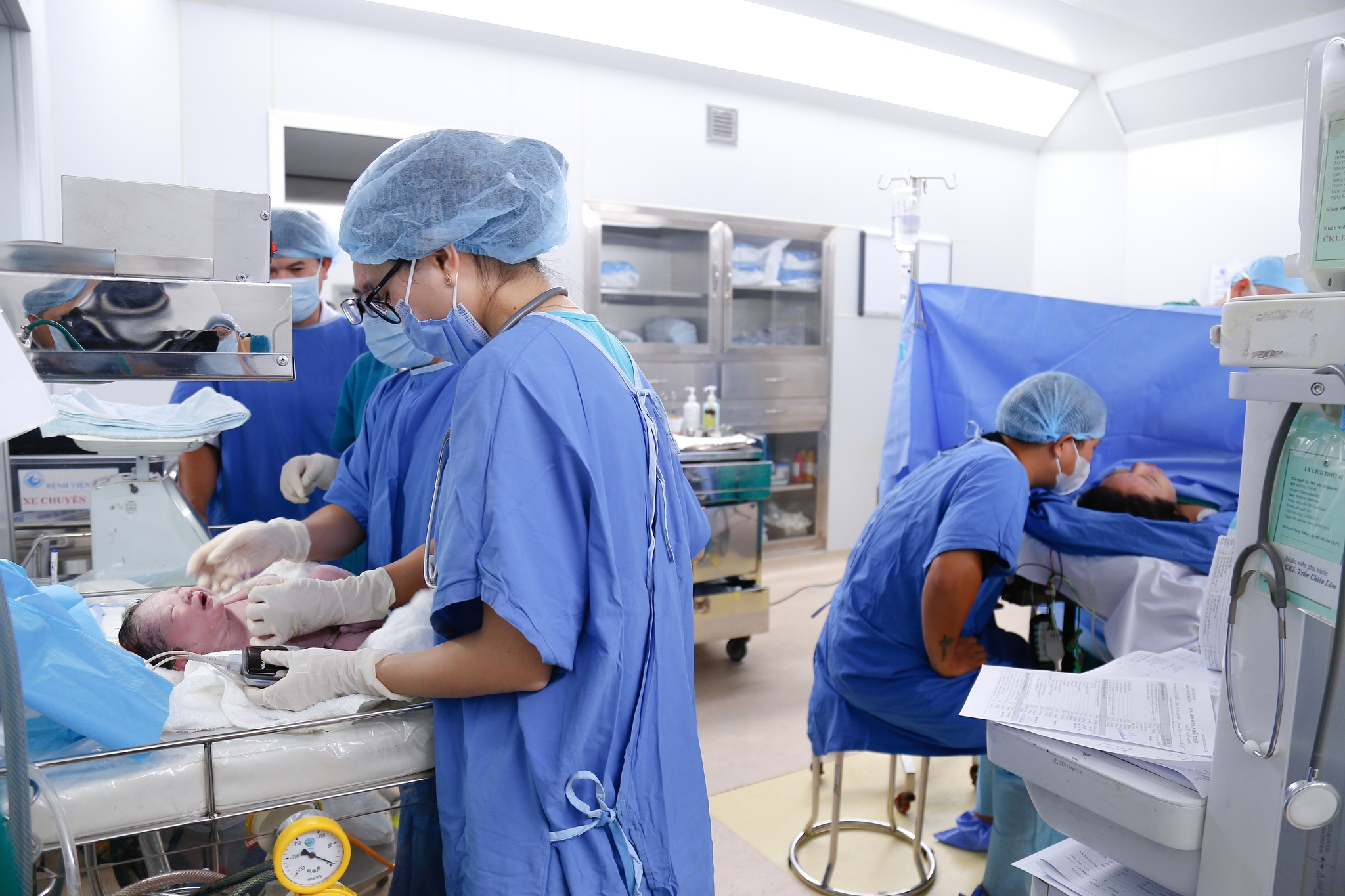 Bé trai 3 kg chào đời khỏe mạnh sau hành trình can thiệp tim bào thai phức tạp - Ảnh 3.