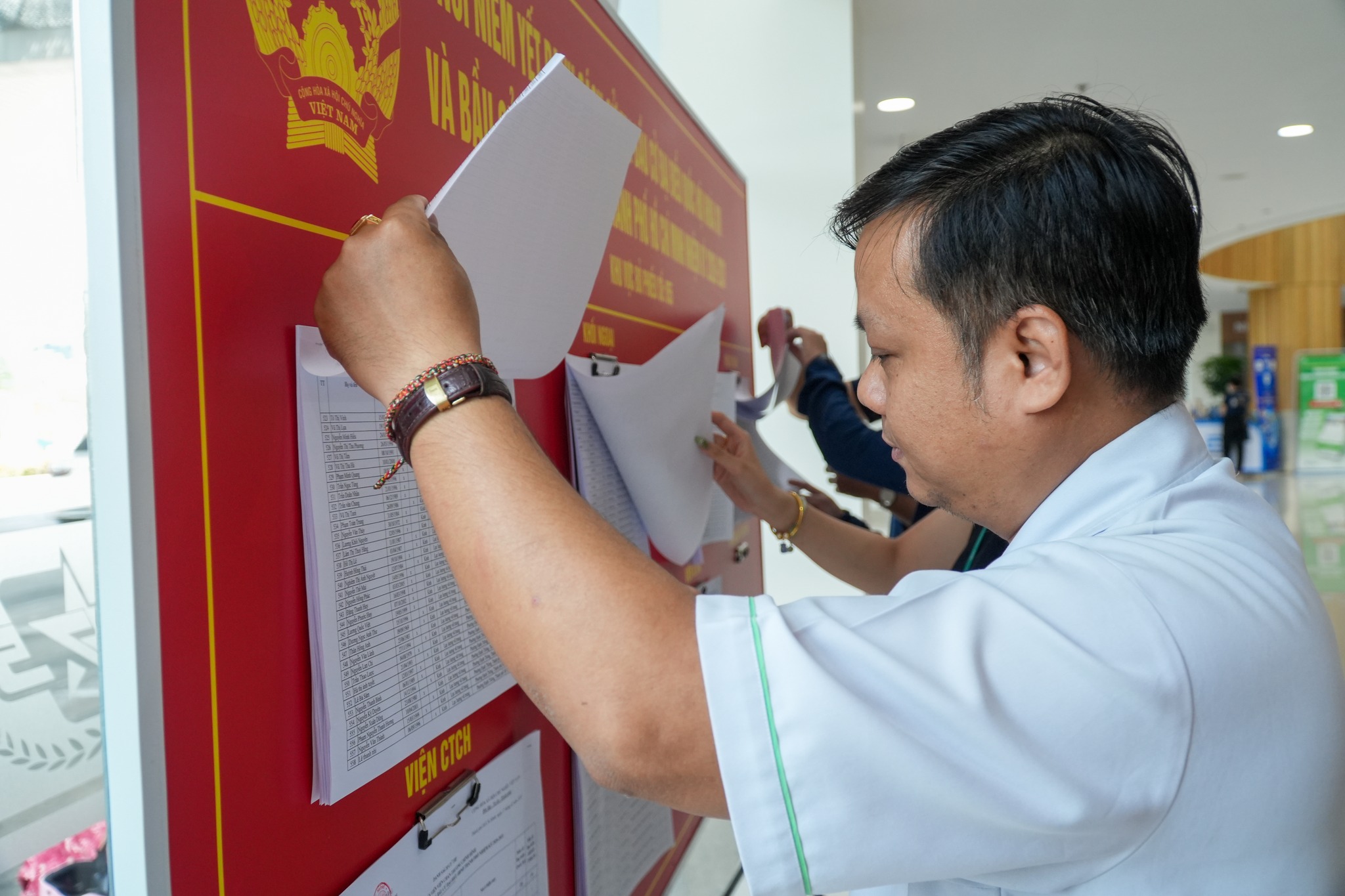 TPHCM: Một bệnh viện đã hoàn tất nhiều khâu chuẩn bị cho điểm bầu cử số 055 - Ảnh 5.