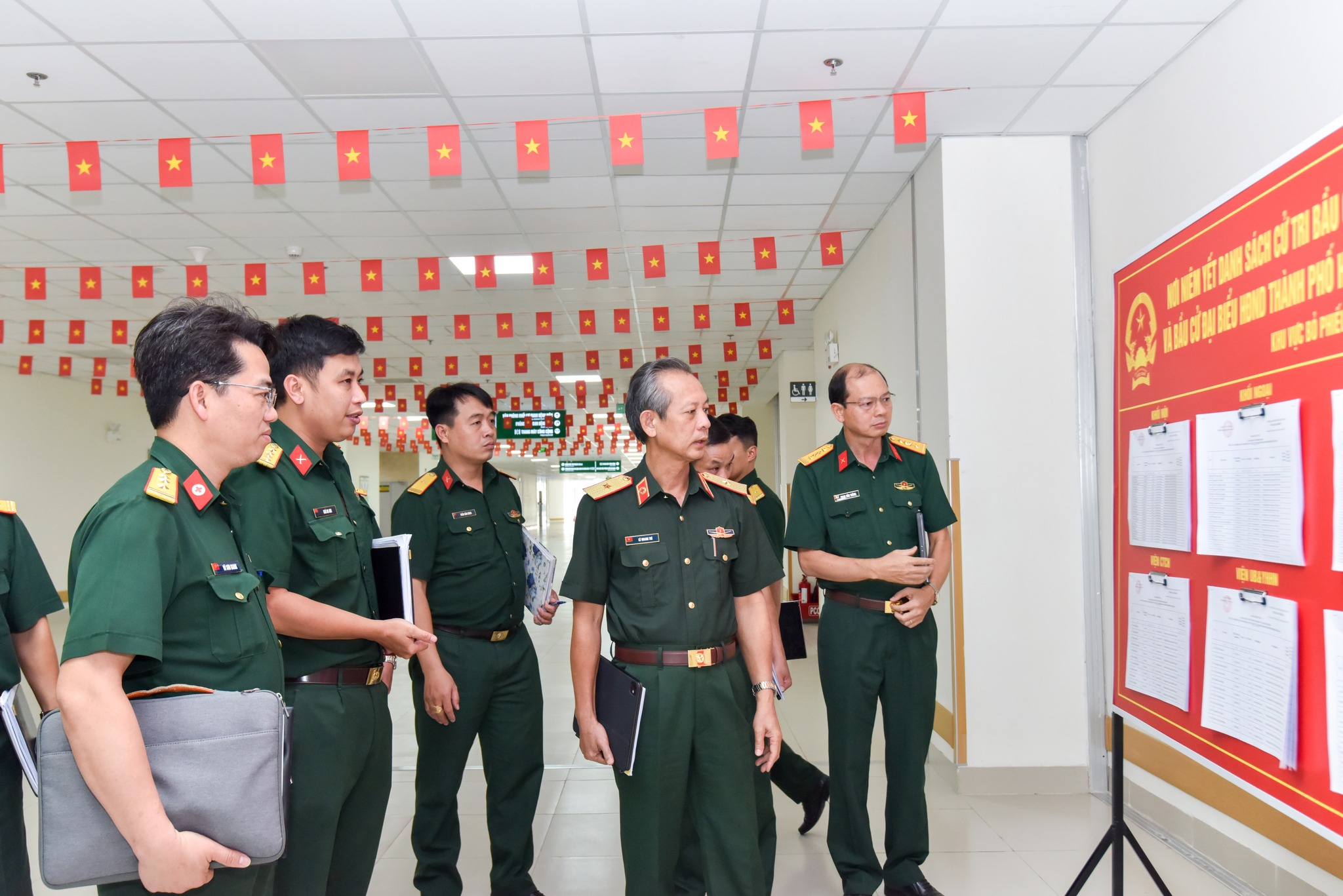 TPHCM: Một bệnh viện đã hoàn tất nhiều khâu chuẩn bị cho điểm bầu cử số 055 - Ảnh 1.
