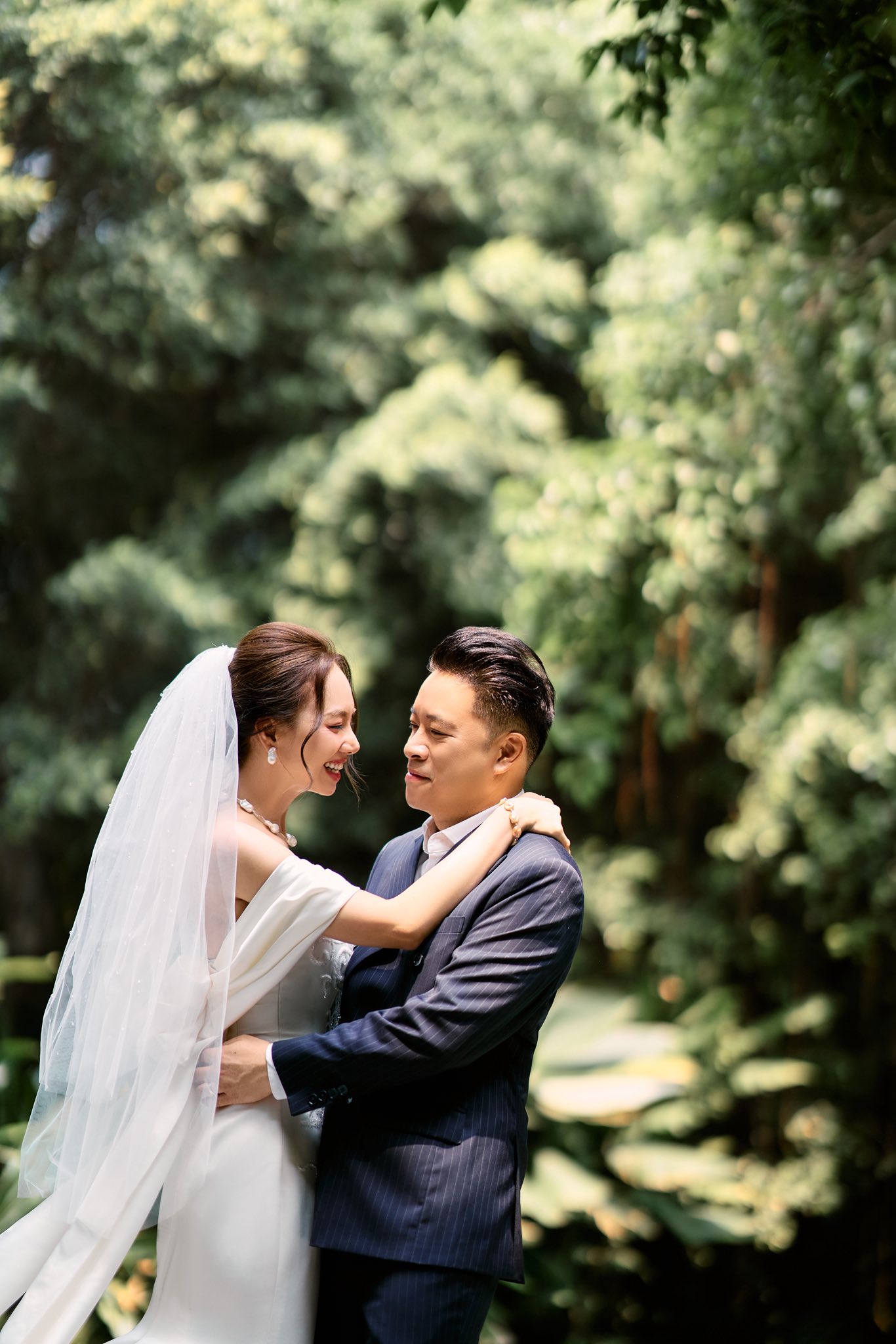 Đinh Ngọc Diệp đẹp lung linh hóa cô dâu bên Victor Vũ - Ảnh 6.