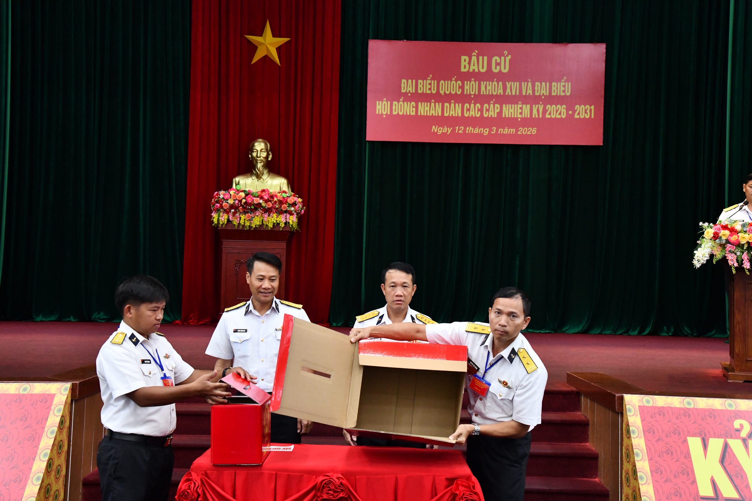 Bầu cử sớm tại đặc khu Ph&uacute; Quốc: Quyền v&agrave; nghĩa vụ c&ocirc;ng d&acirc;n được thực hiện đầy đủ - Ảnh 1.